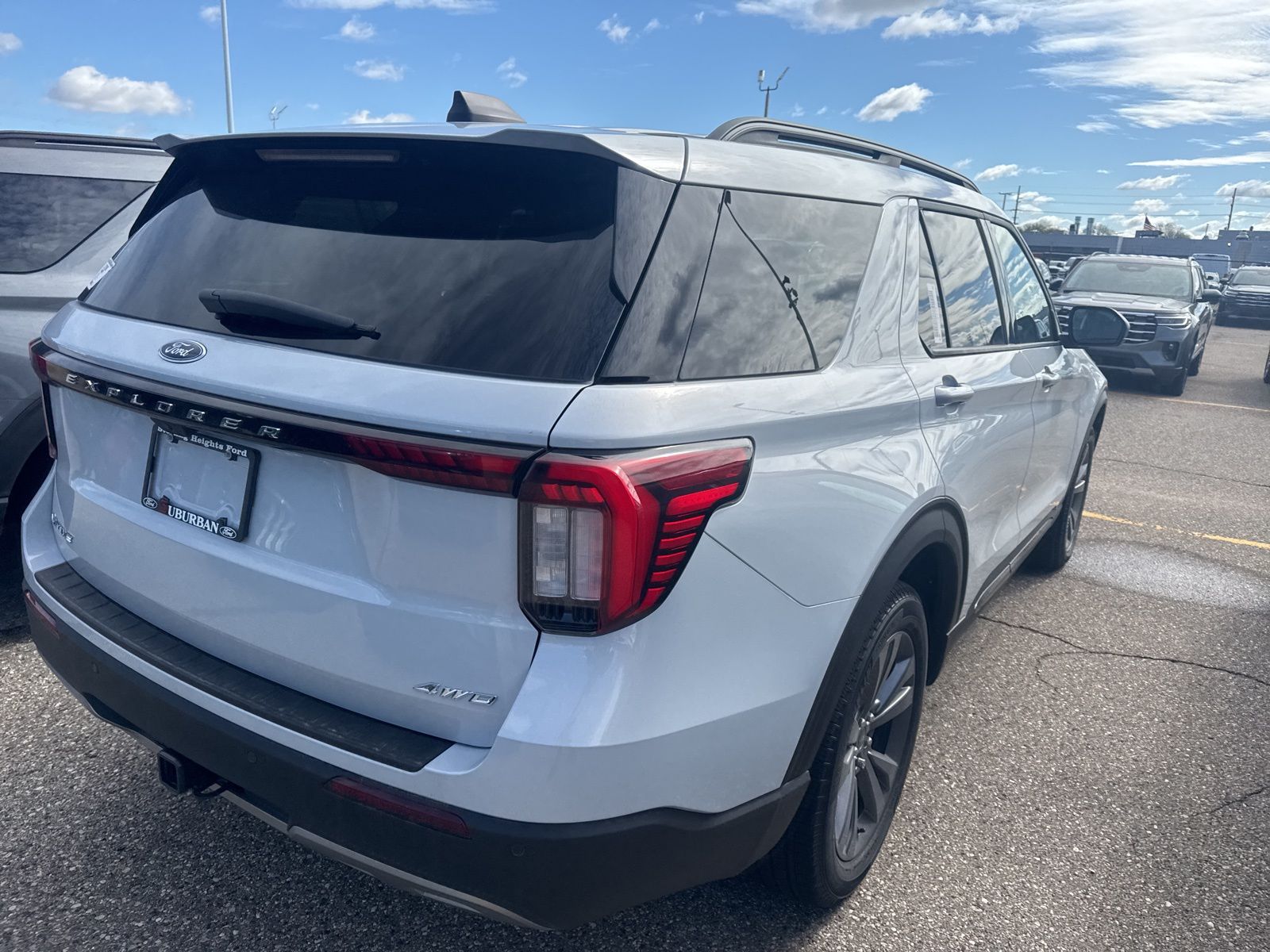 Thumbnail: 2026 Ford Explorer - 9