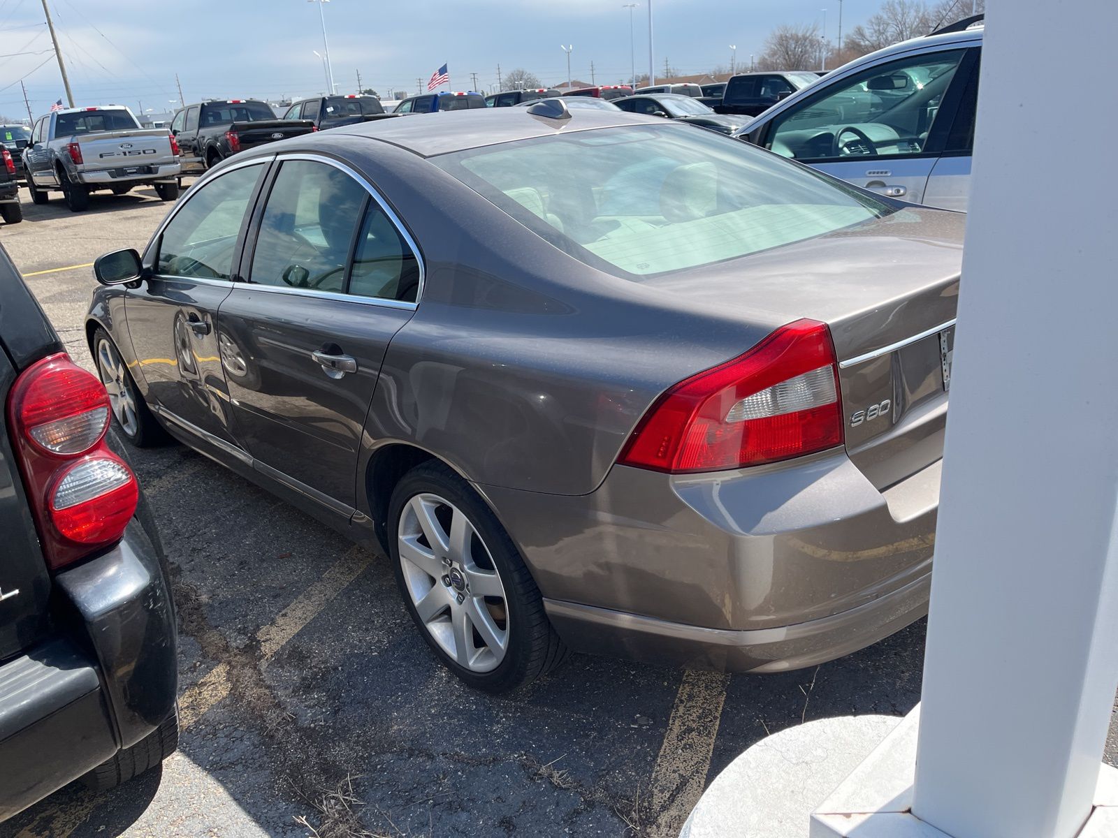 Thumbnail: 2008 Volvo S80 - 8