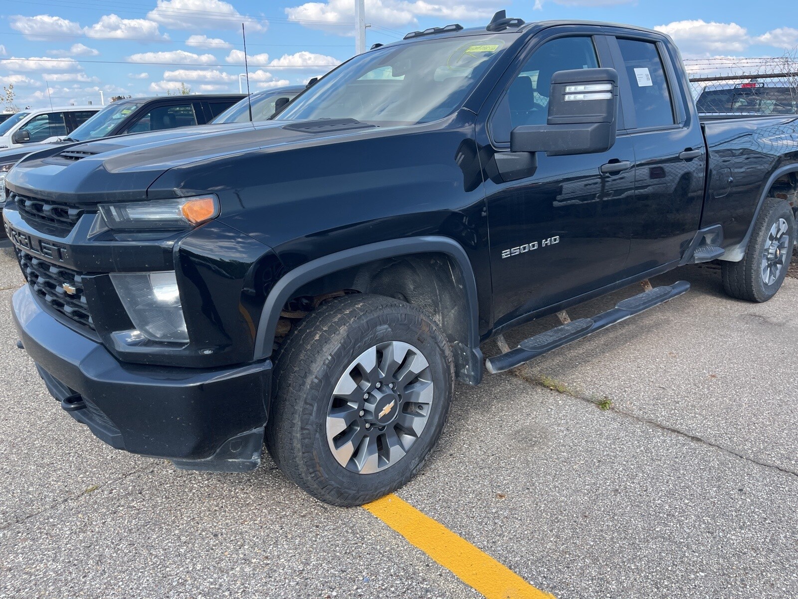 2021 Chevrolet Silverado 2500HD Custom photo 4