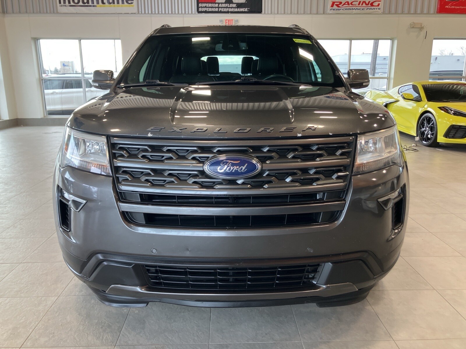 2019 Ford Explorer XLT photo 2