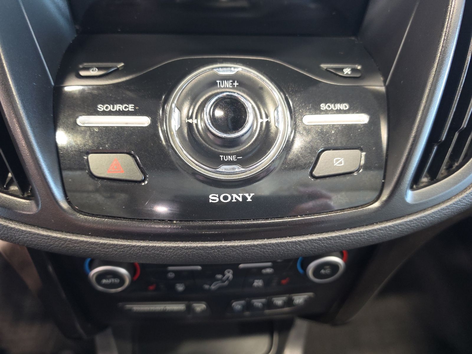 Thumbnail: 2019 Ford Escape - 24