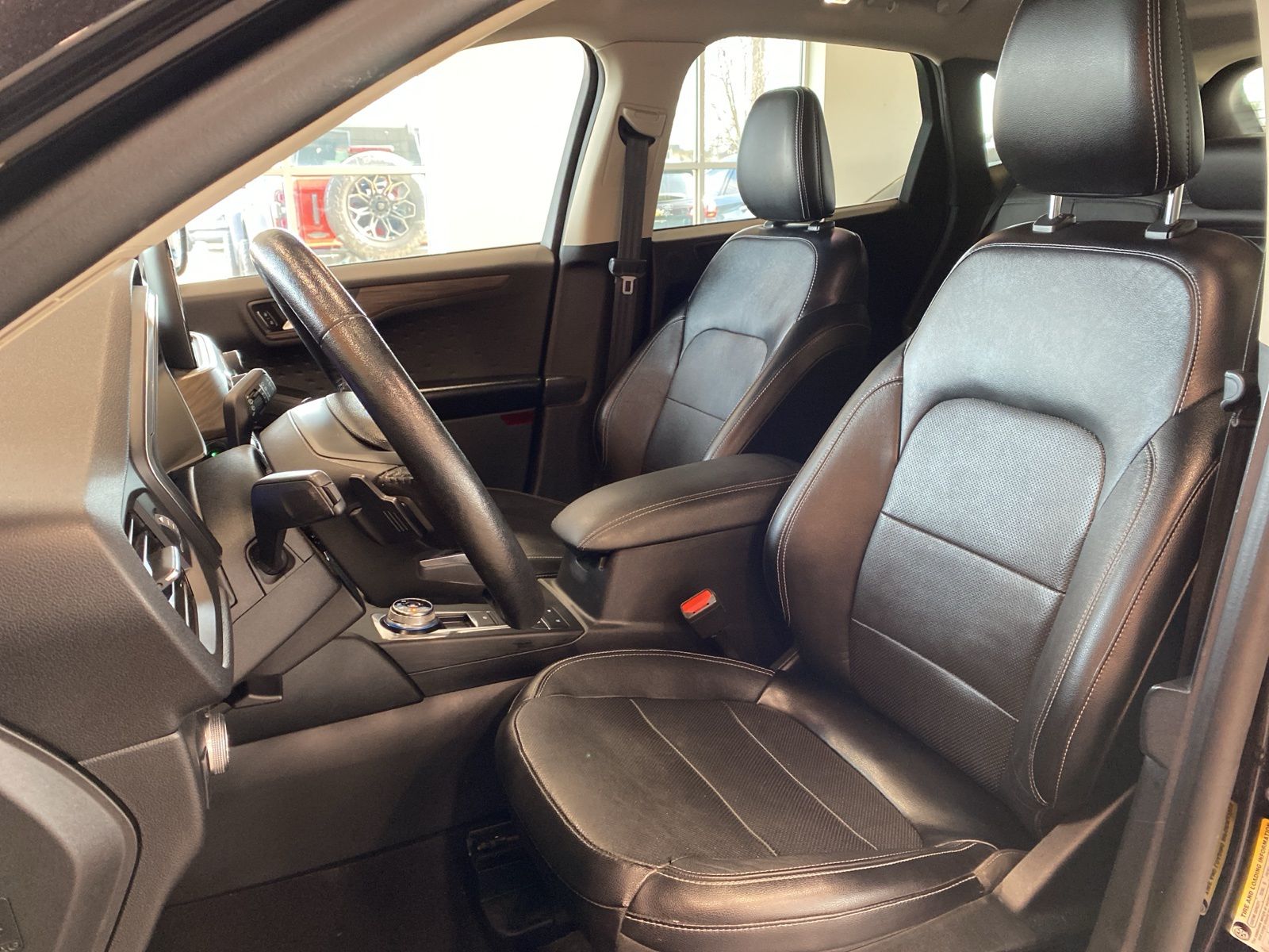 Thumbnail: 2020 Ford Escape - 11