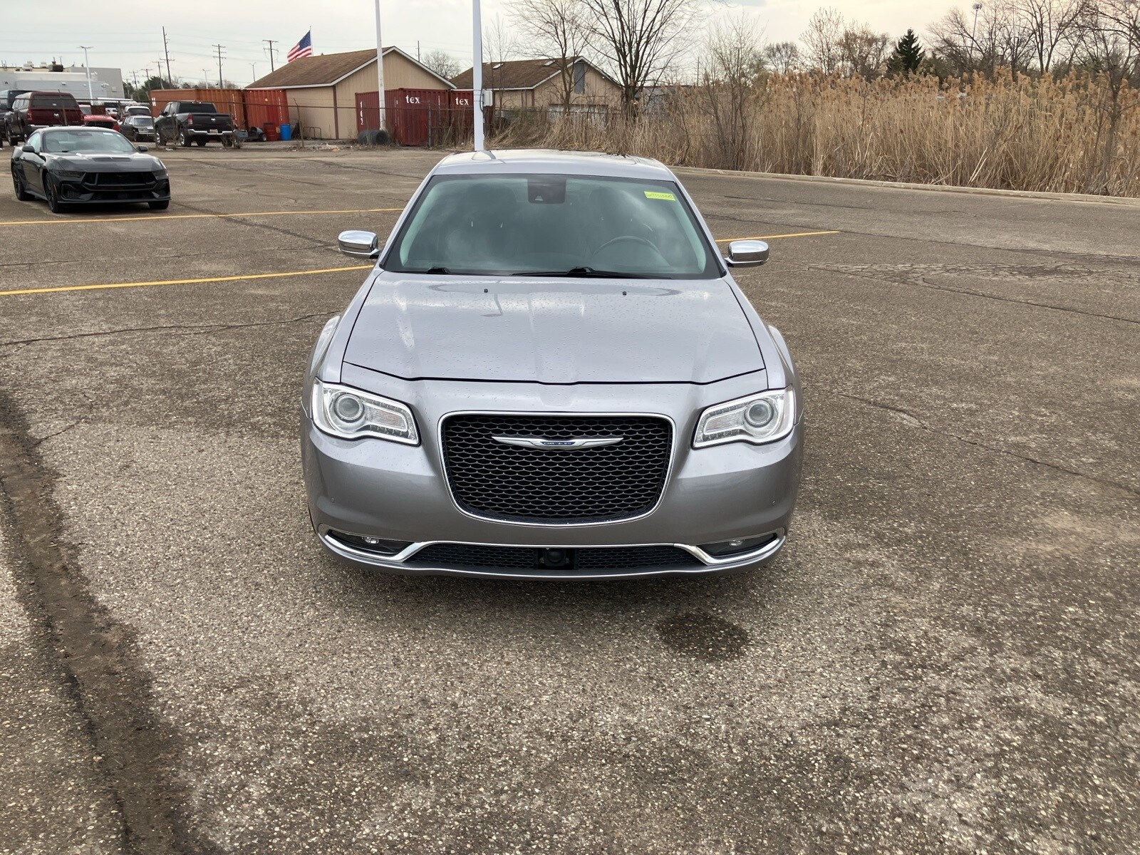 2016 Chrysler 300 C photo 2