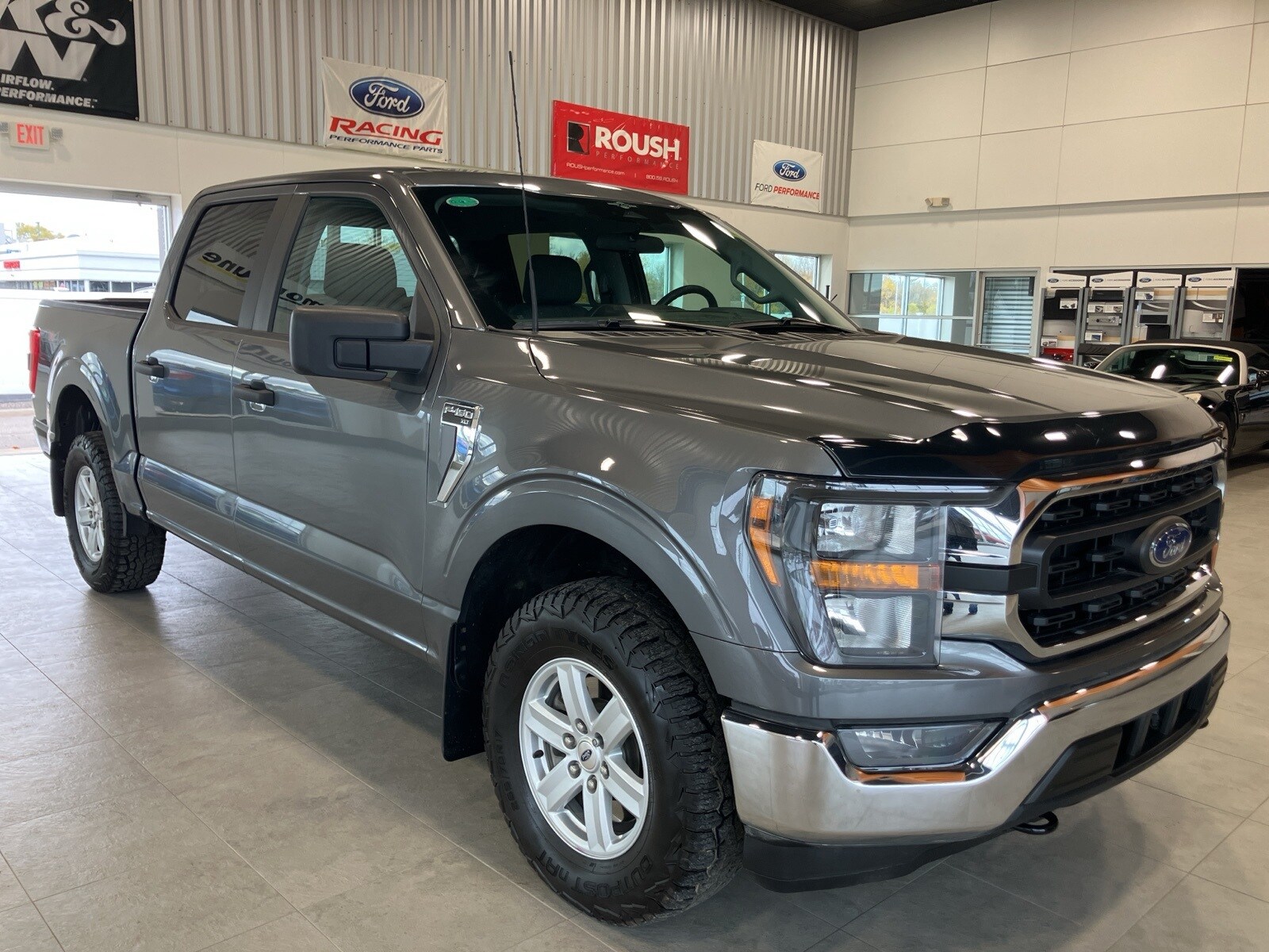 2023 Ford F-150 XLT photo 3