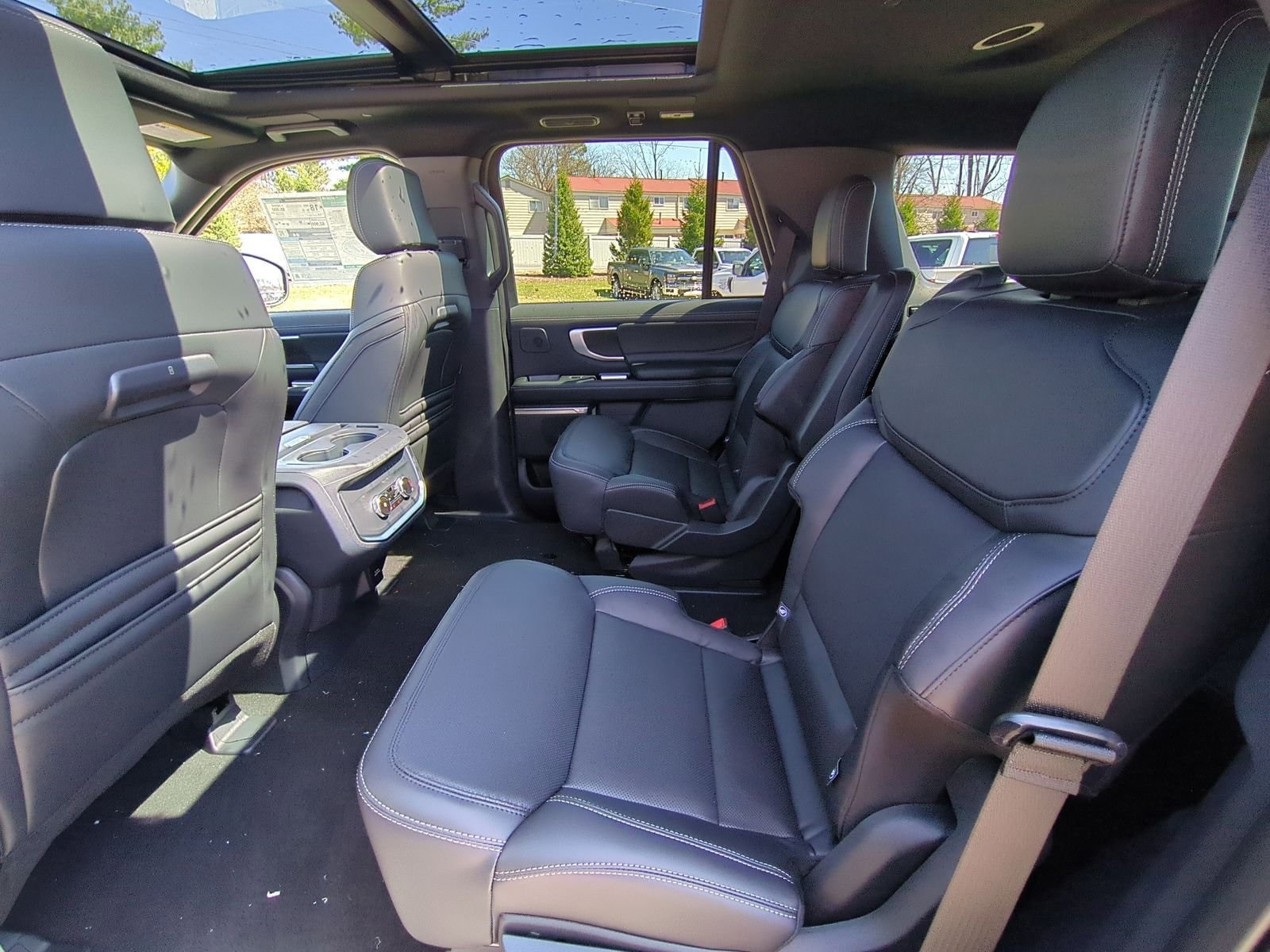 Thumbnail: 2025 Ford Expedition - 20