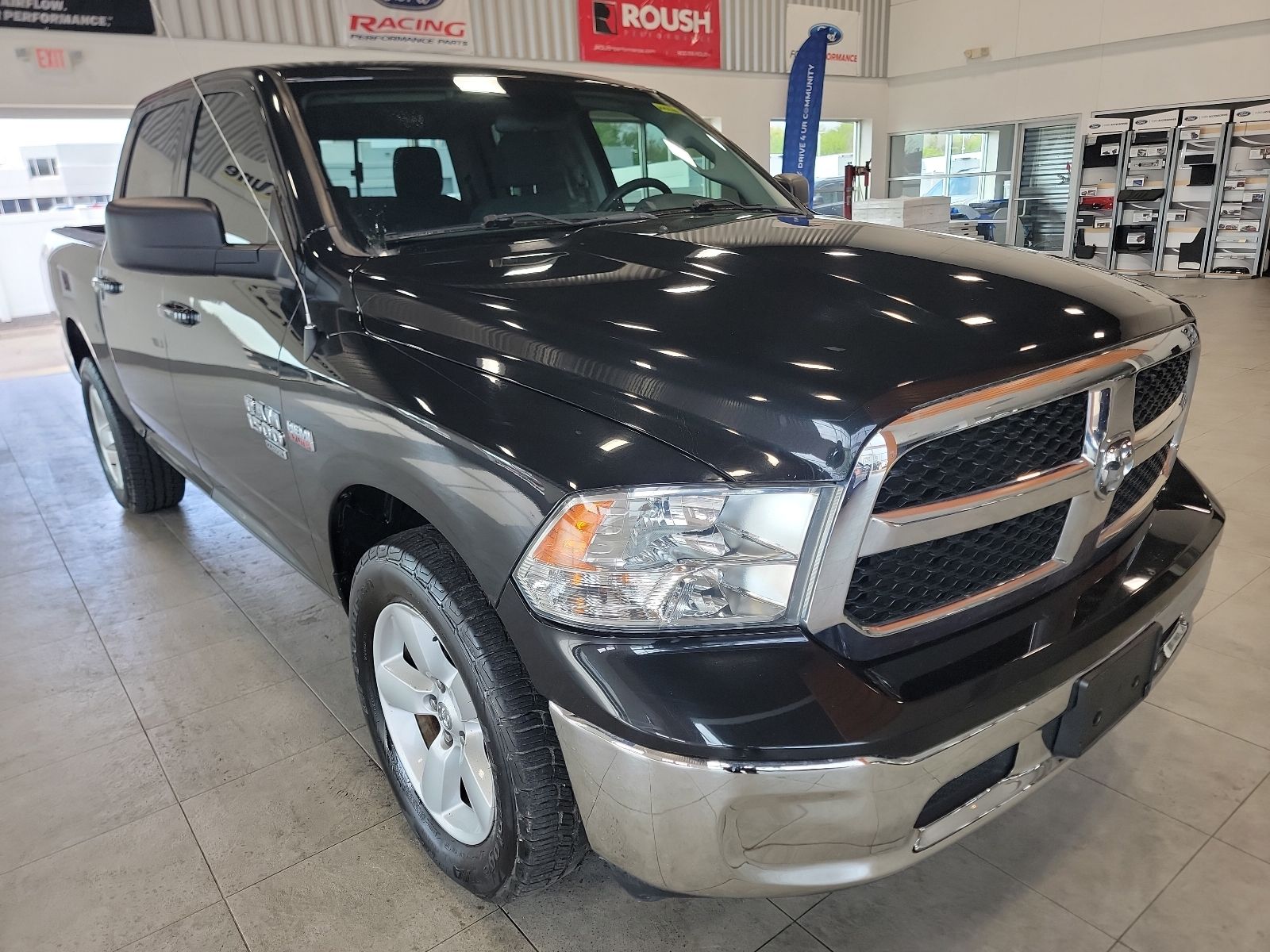 Thumbnail: 2019 RAM 1500 Classic - 5