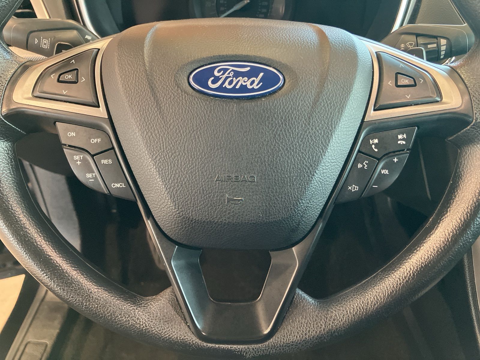 Thumbnail: 2020 Ford Fusion - 15