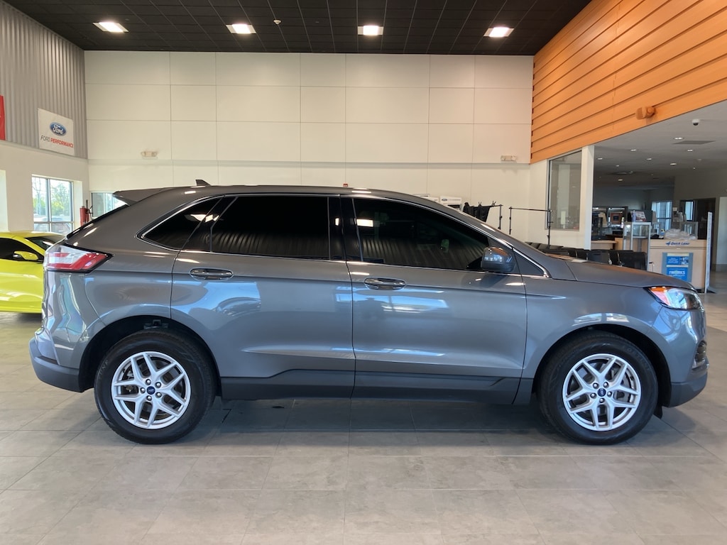 Used 2022 Ford Edge SEL SUV