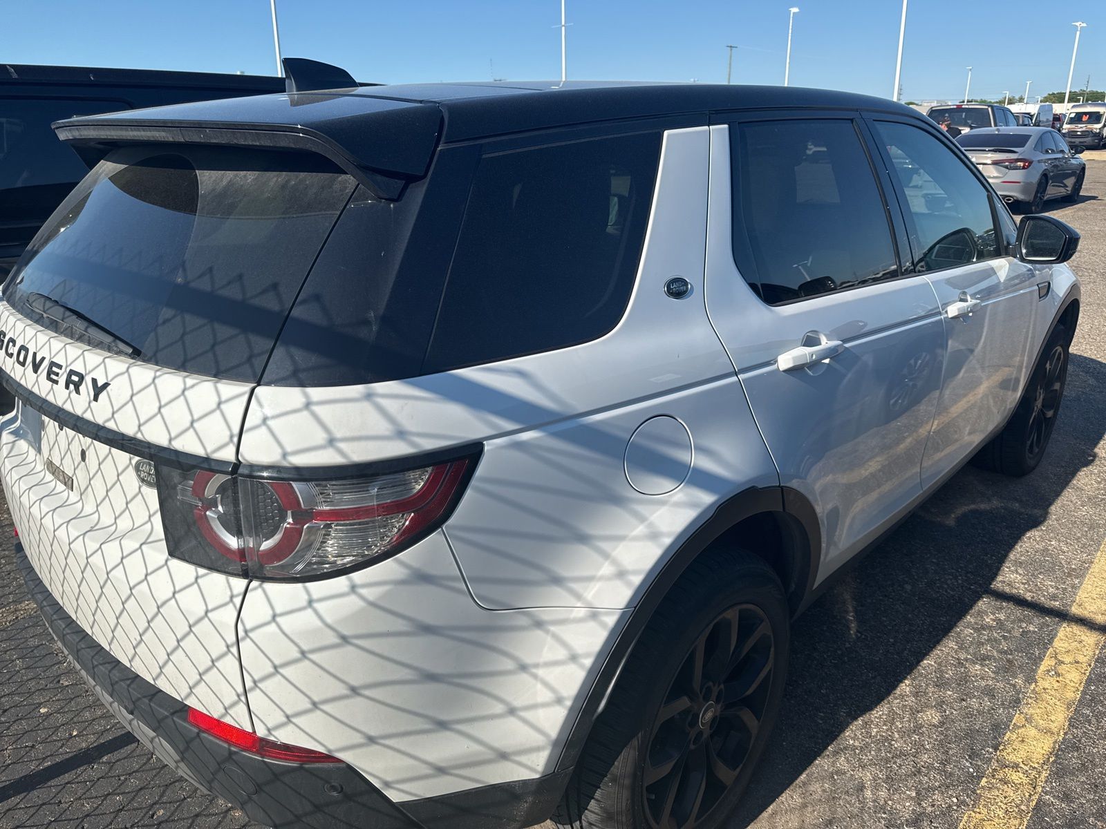Thumbnail: 2019 Land Rover Discovery Sport - 24
