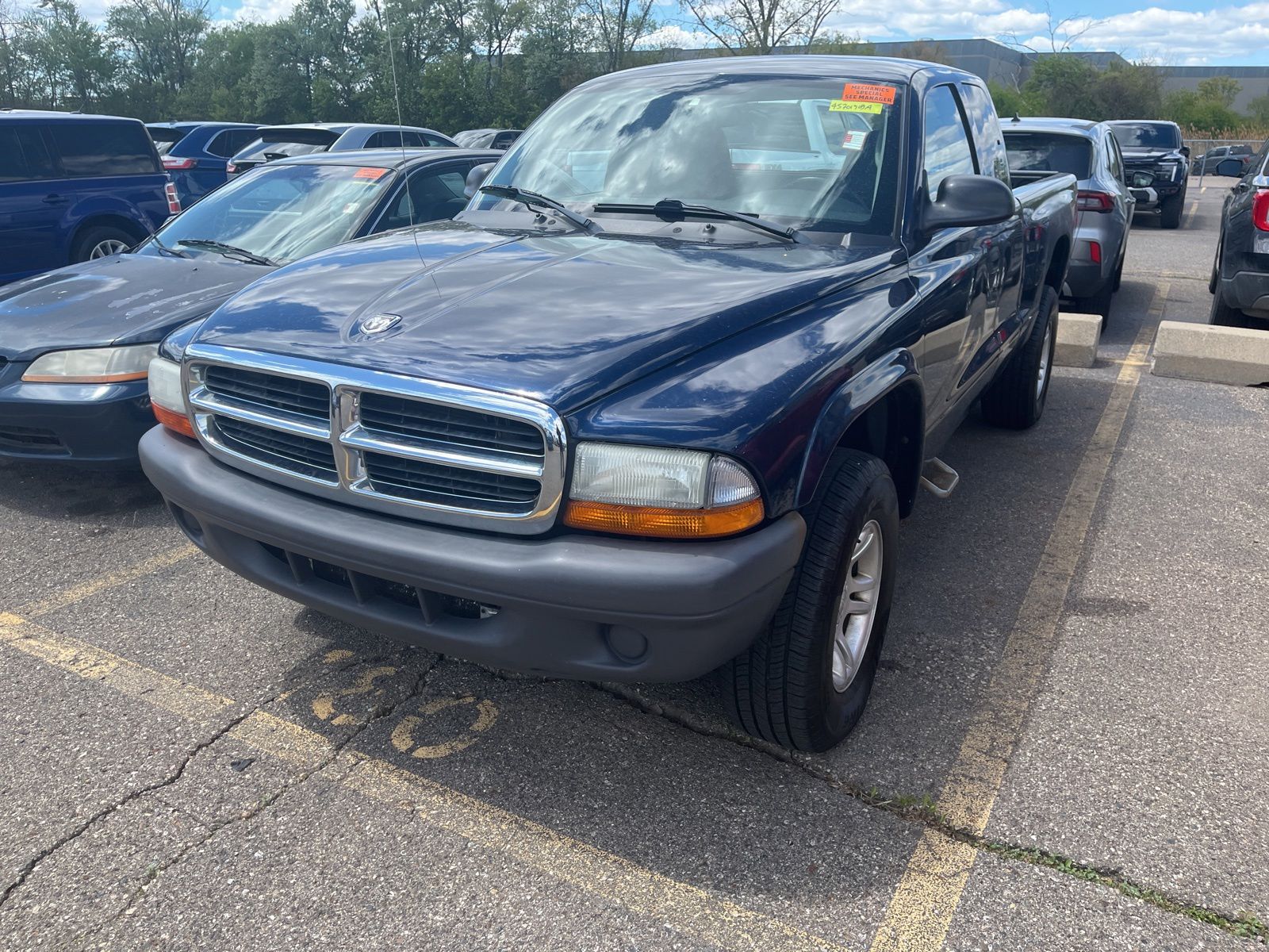Thumbnail: 2004 Dodge Dakota - 3