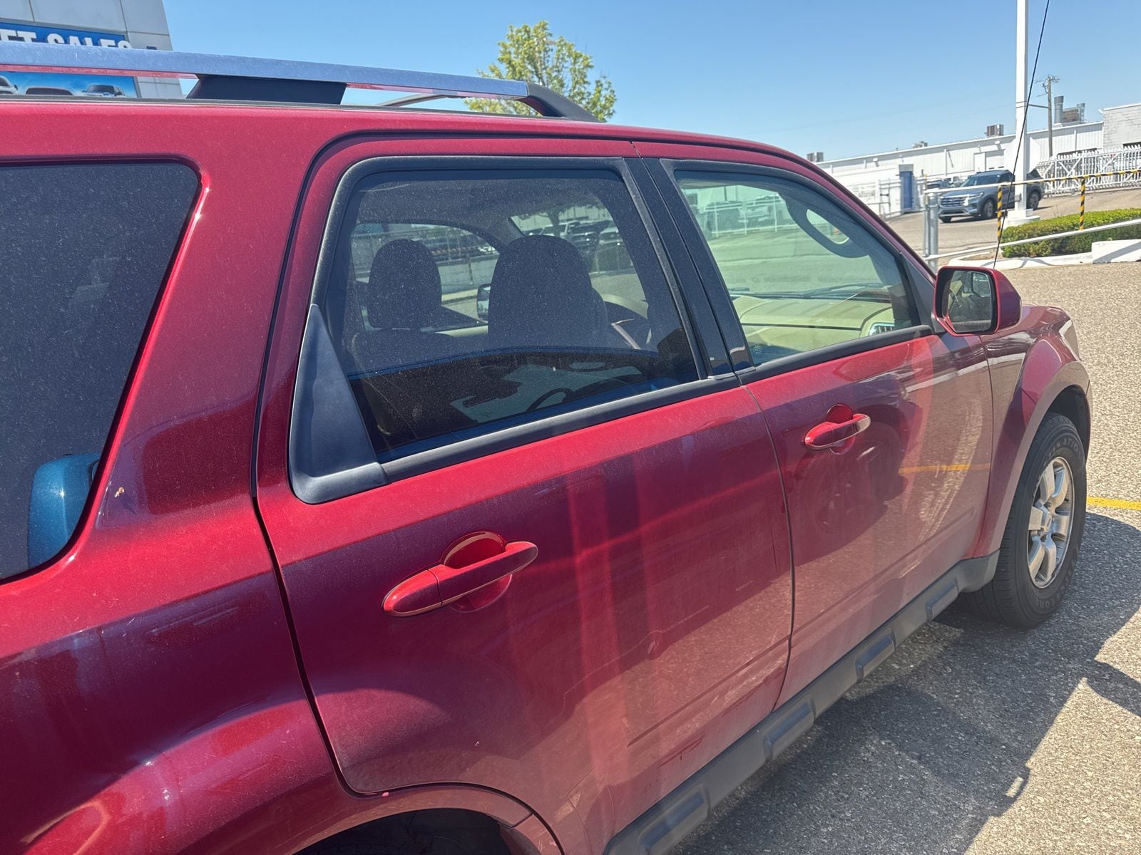 Thumbnail: 2011 Ford Escape - 10