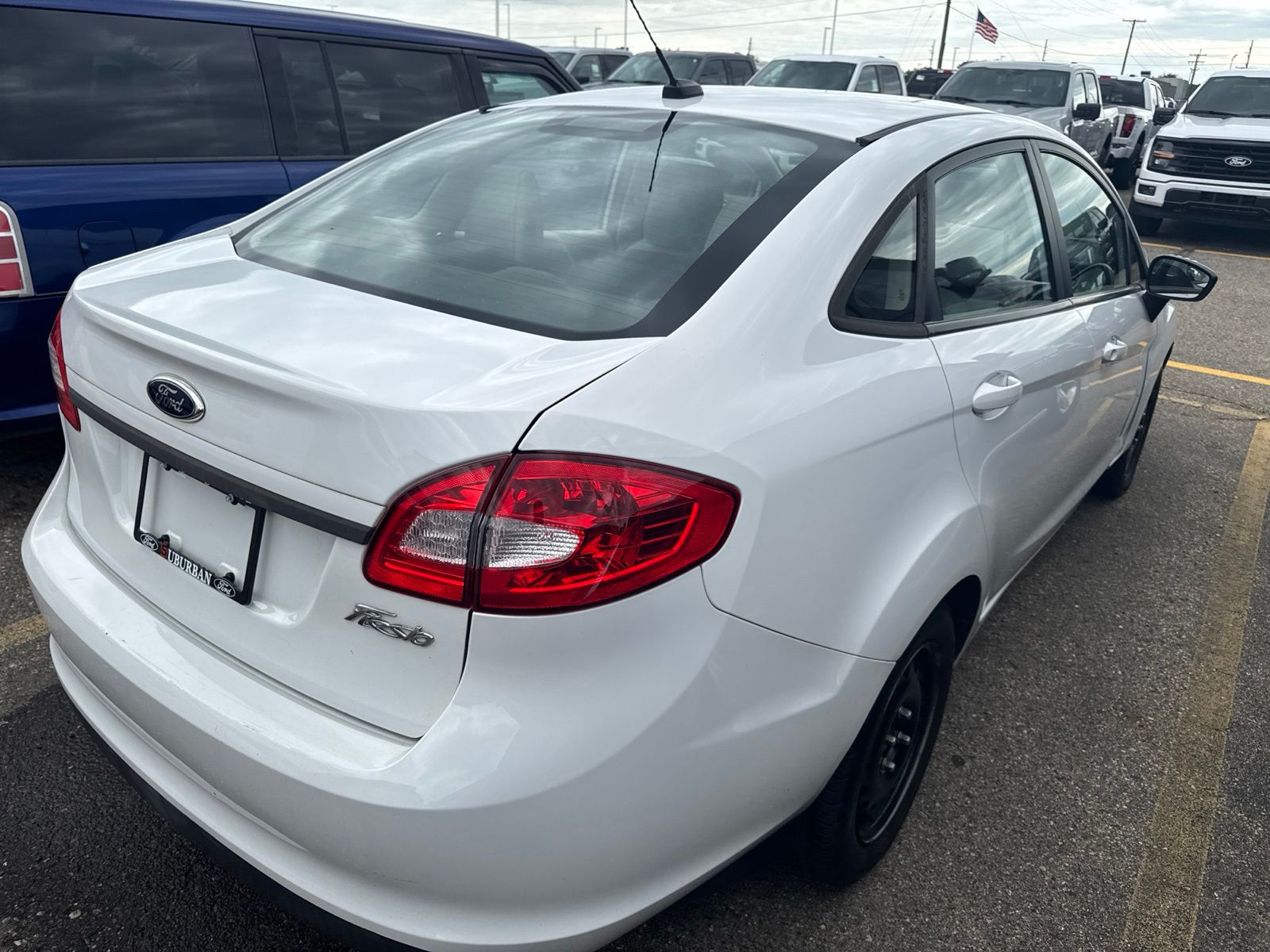 Thumbnail: 2013 Ford Fiesta - 11