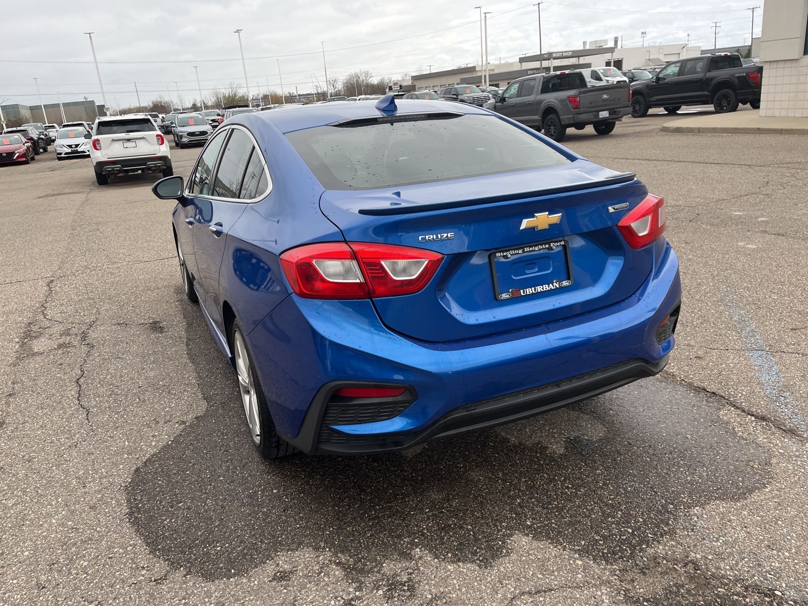 Thumbnail: 2017 Chevrolet Cruze - 12