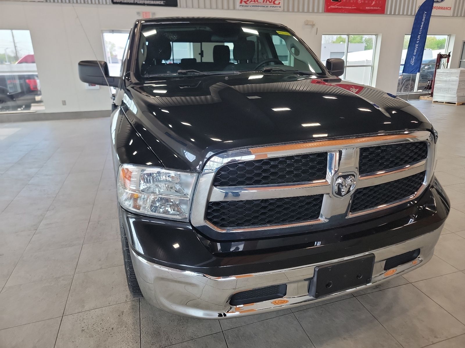 Thumbnail: 2019 RAM 1500 Classic - 4