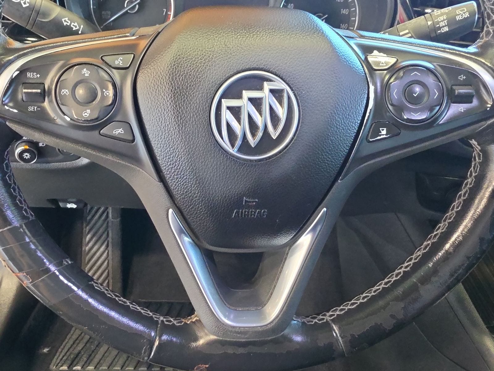 Thumbnail: 2019 Buick Regal - 20