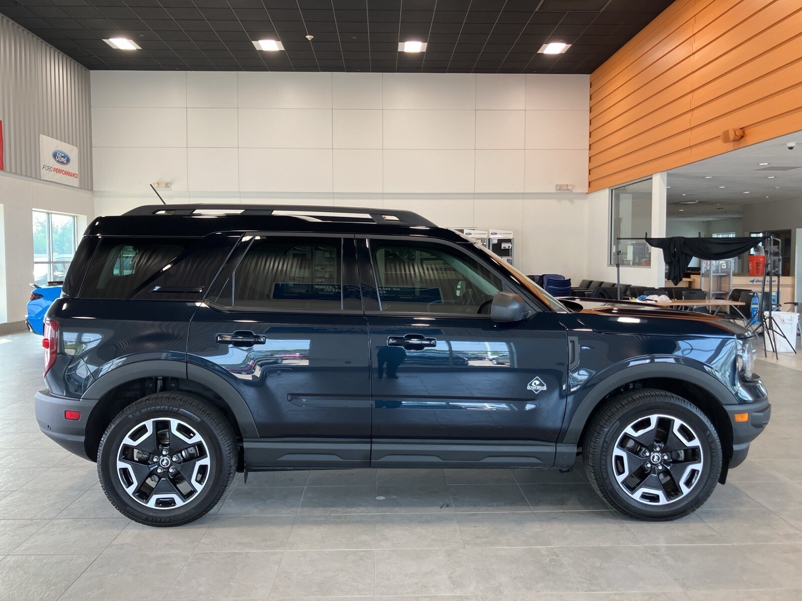 2022 Ford Bronco Sport Outer Banks photo 4