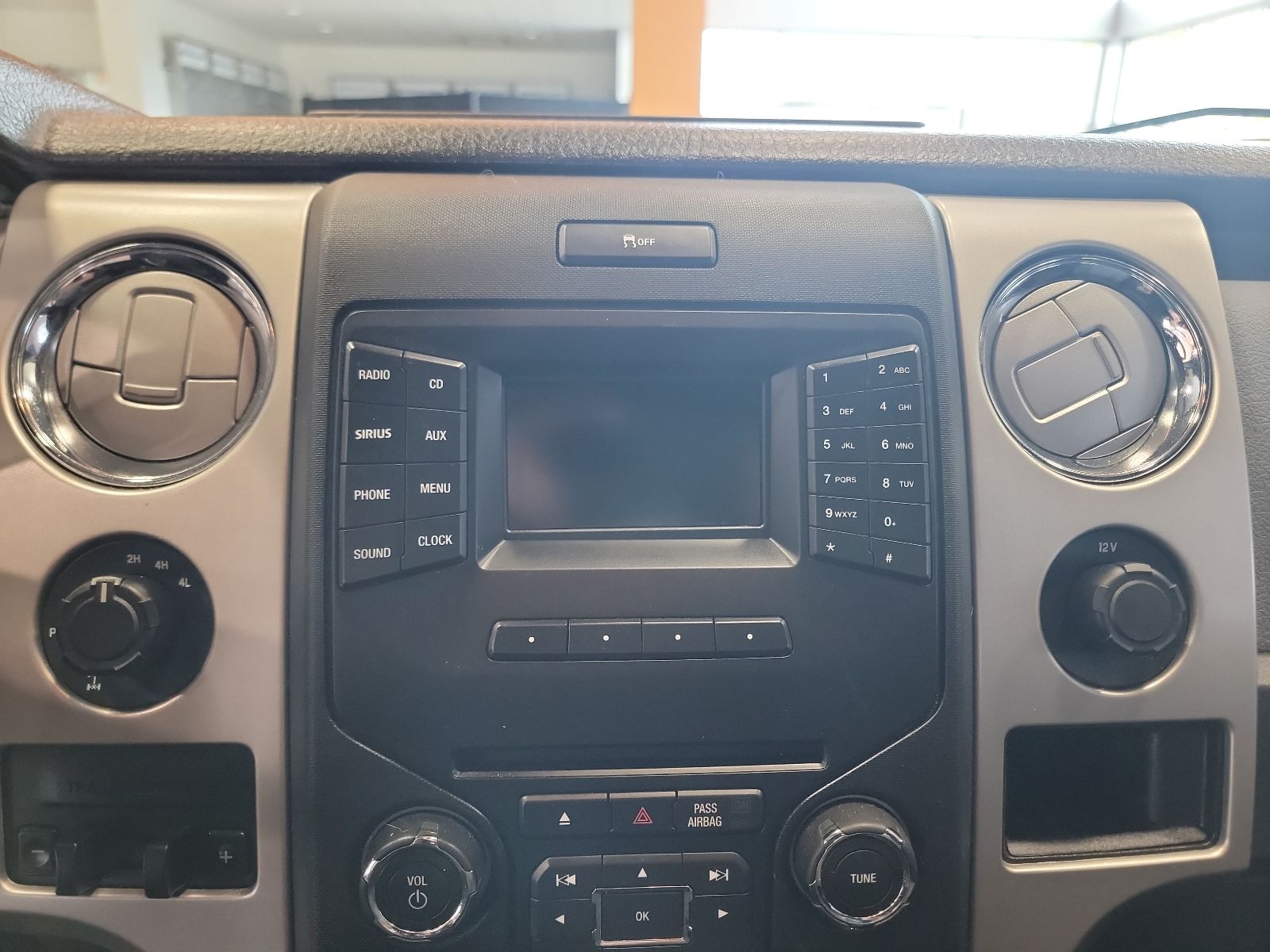 Thumbnail: 2014 Ford F-150 - 26