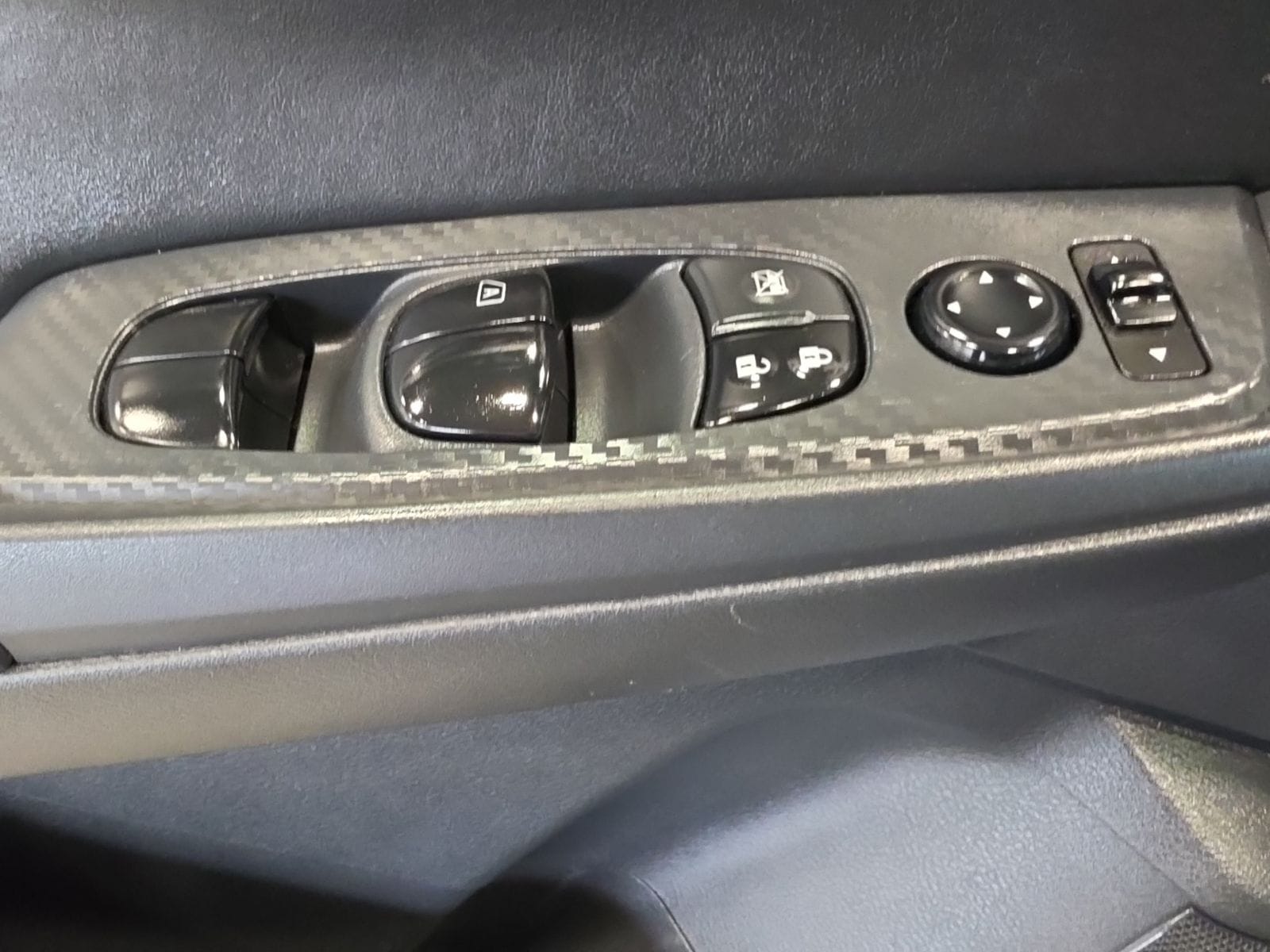 Thumbnail: 2025 Nissan Sentra - 15