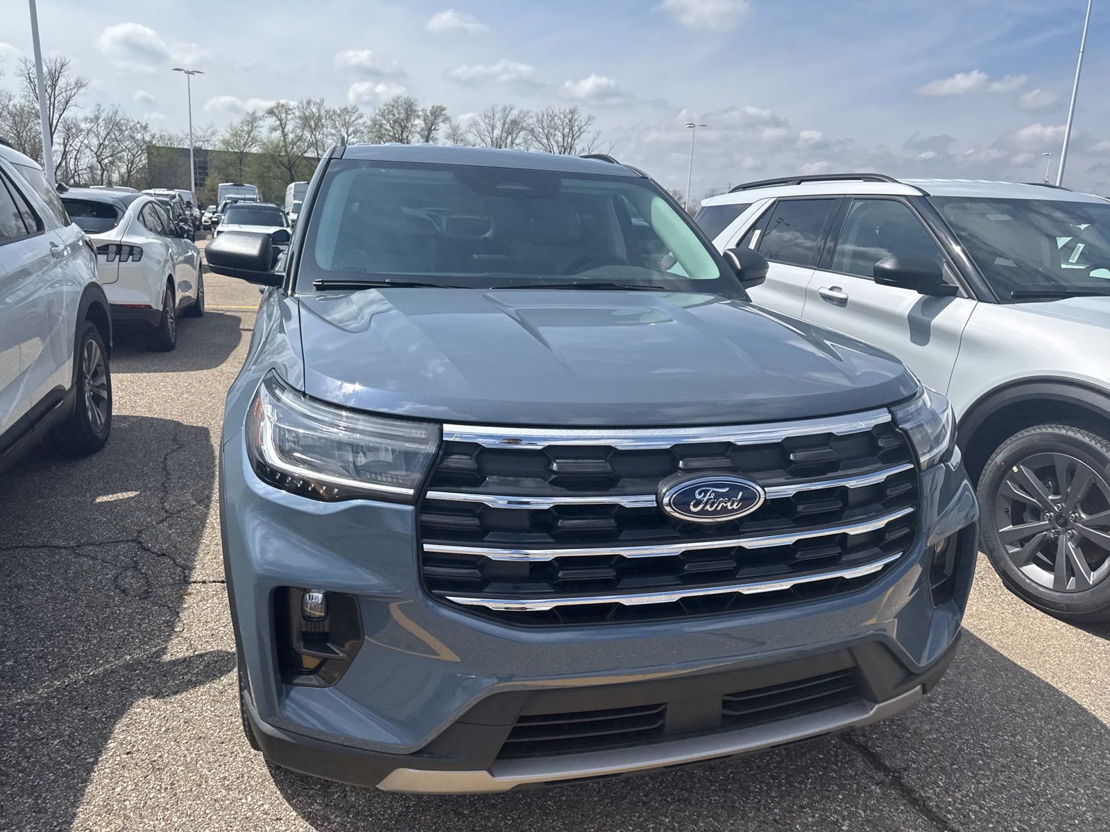 Thumbnail: 2026 Ford Explorer - 5