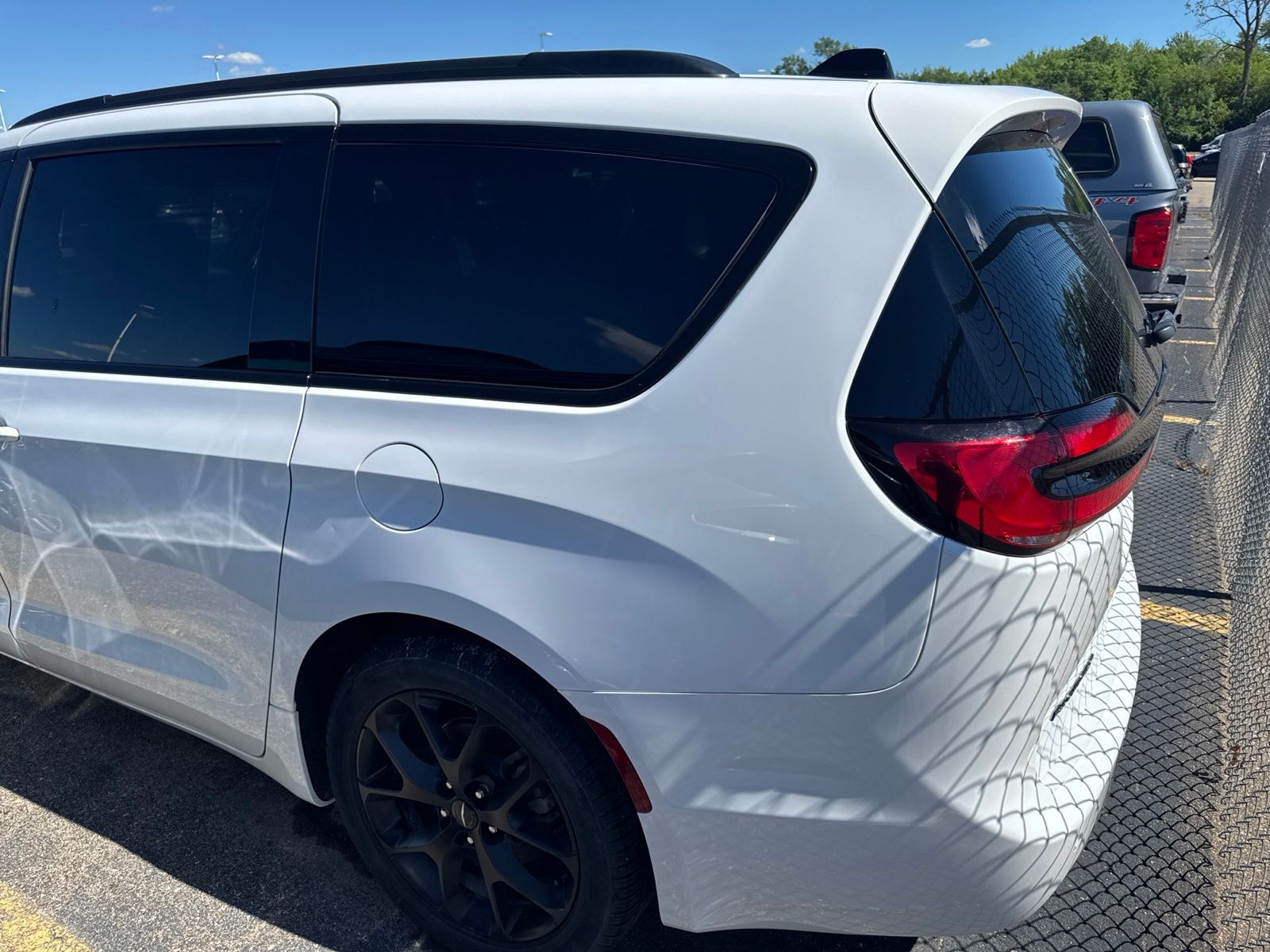 Thumbnail: 2025 Chrysler Pacifica - 19