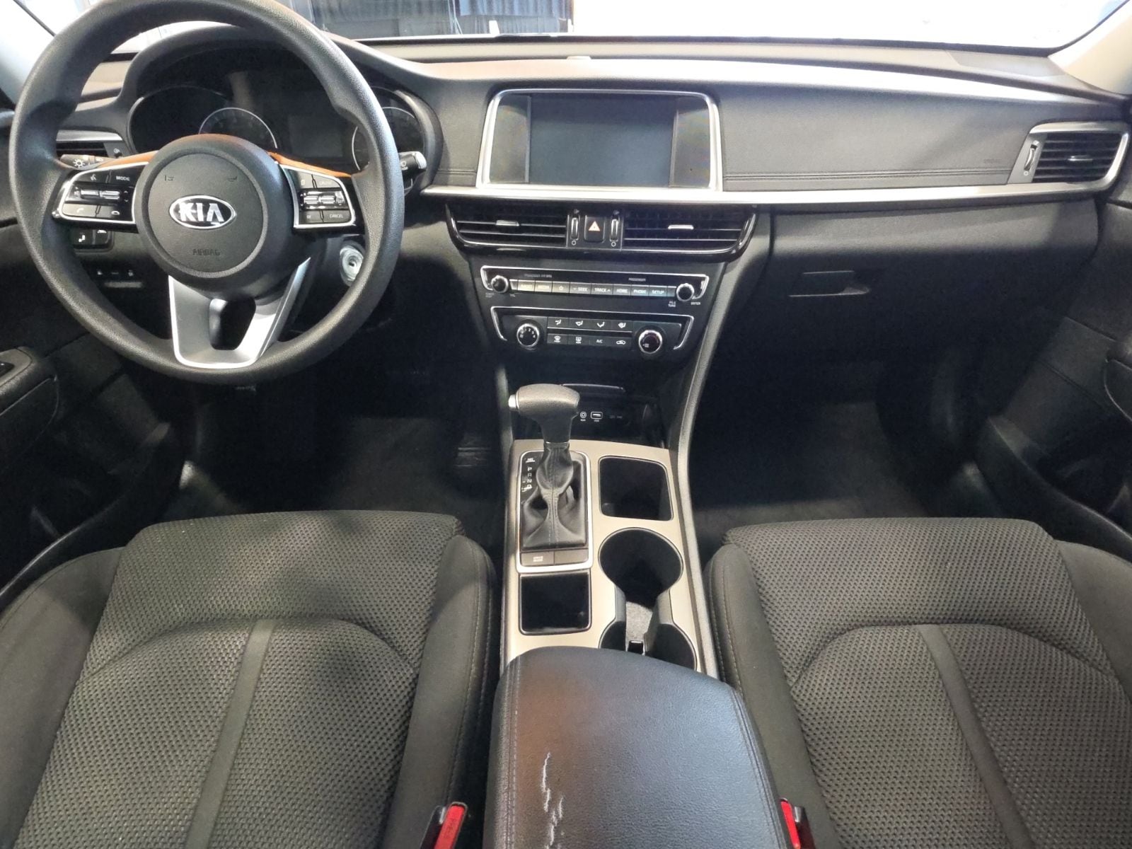 Thumbnail: 2020 Kia Optima - 27