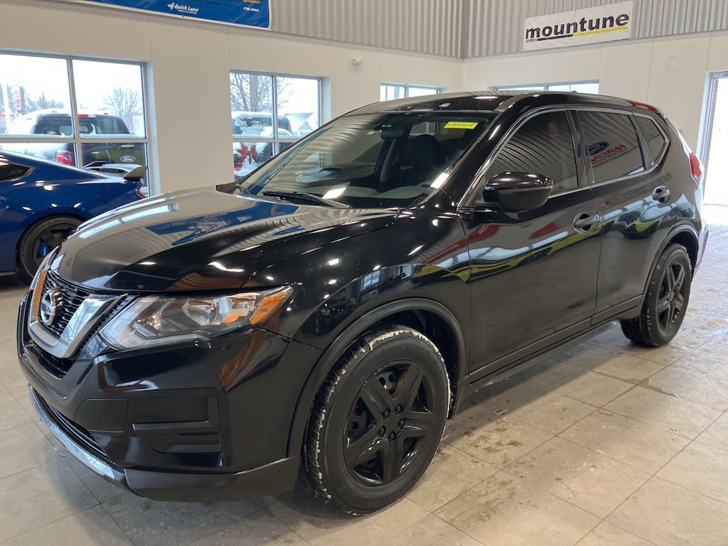 Used 2017 Nissan Rogue S SUV