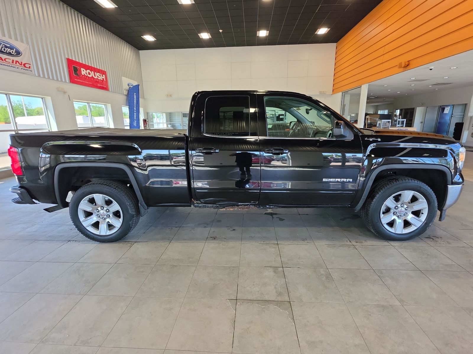 Thumbnail: 2015 GMC Sierra 1500 - 6