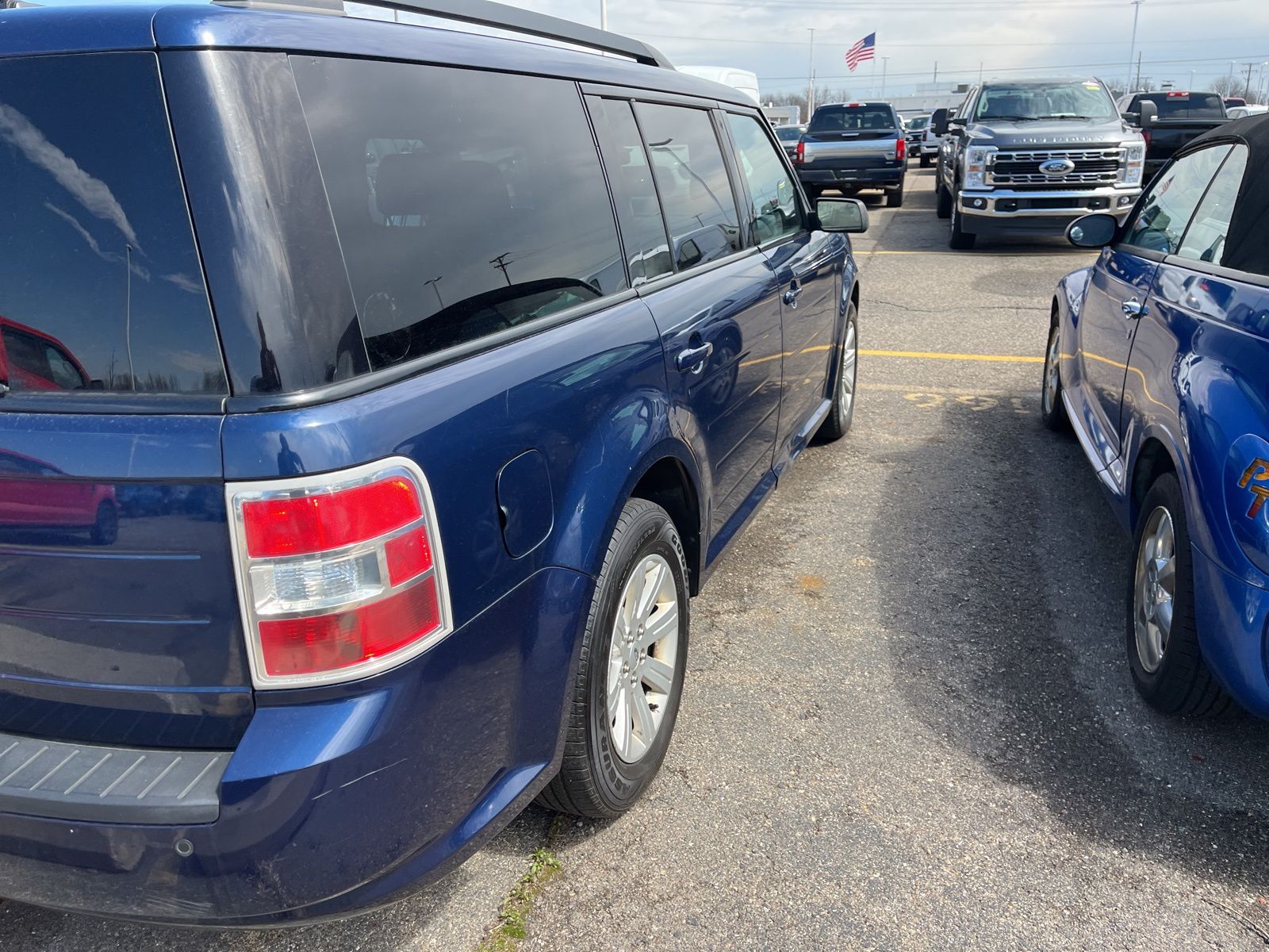 Thumbnail: 2012 Ford Flex - 16