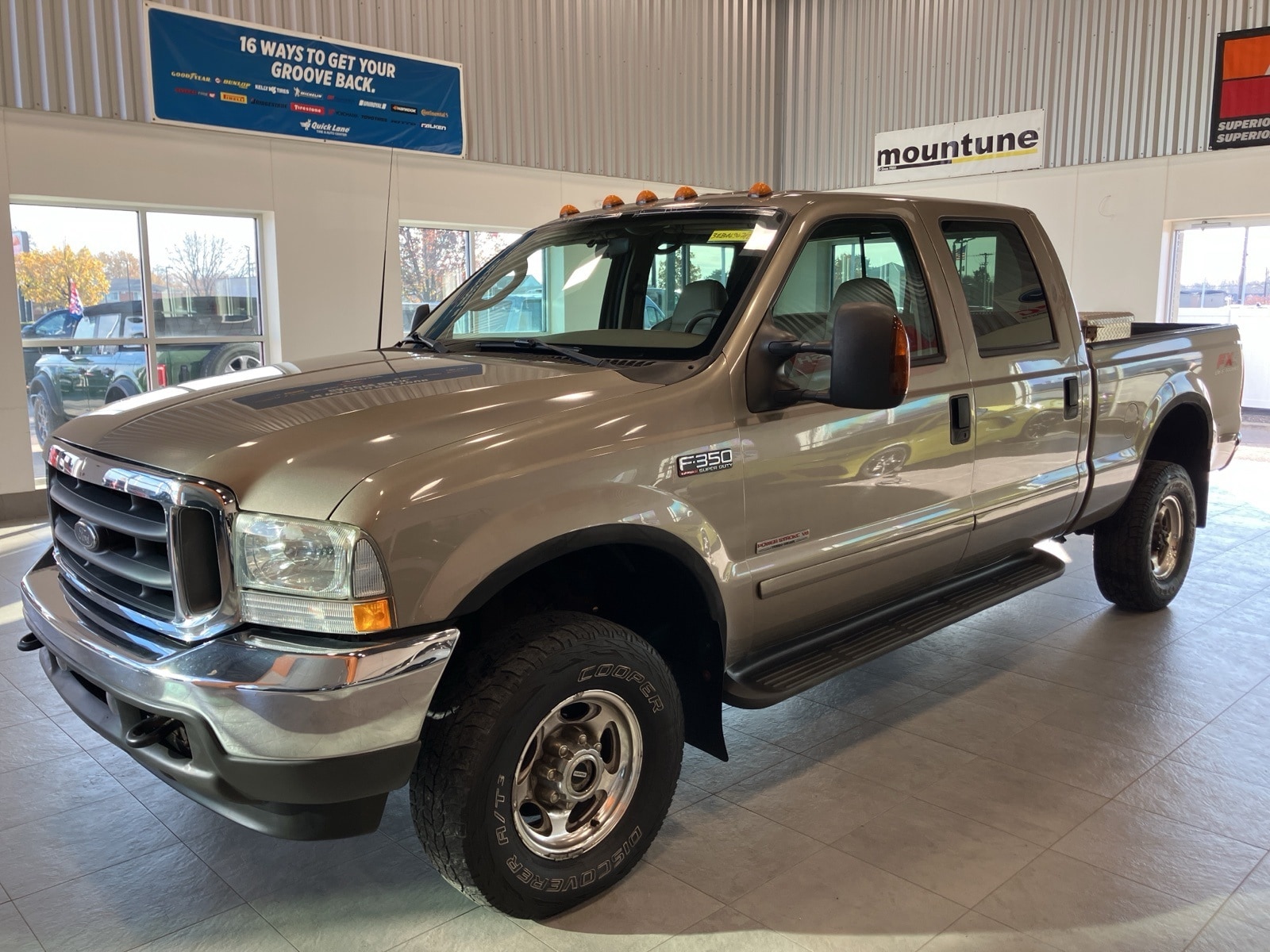 2003 Ford F-350 Super Duty Lariat's photo