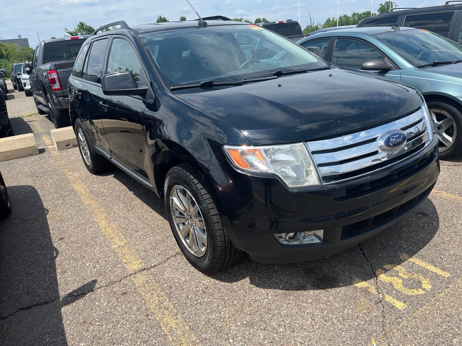 Thumbnail: 2007 Ford Edge - 18