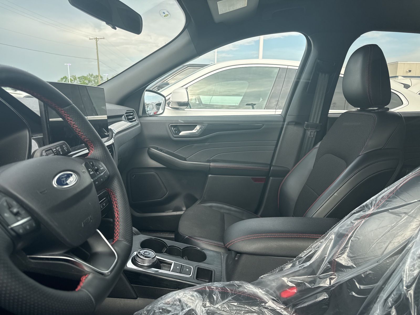 Thumbnail: 2024 Ford Escape - 31