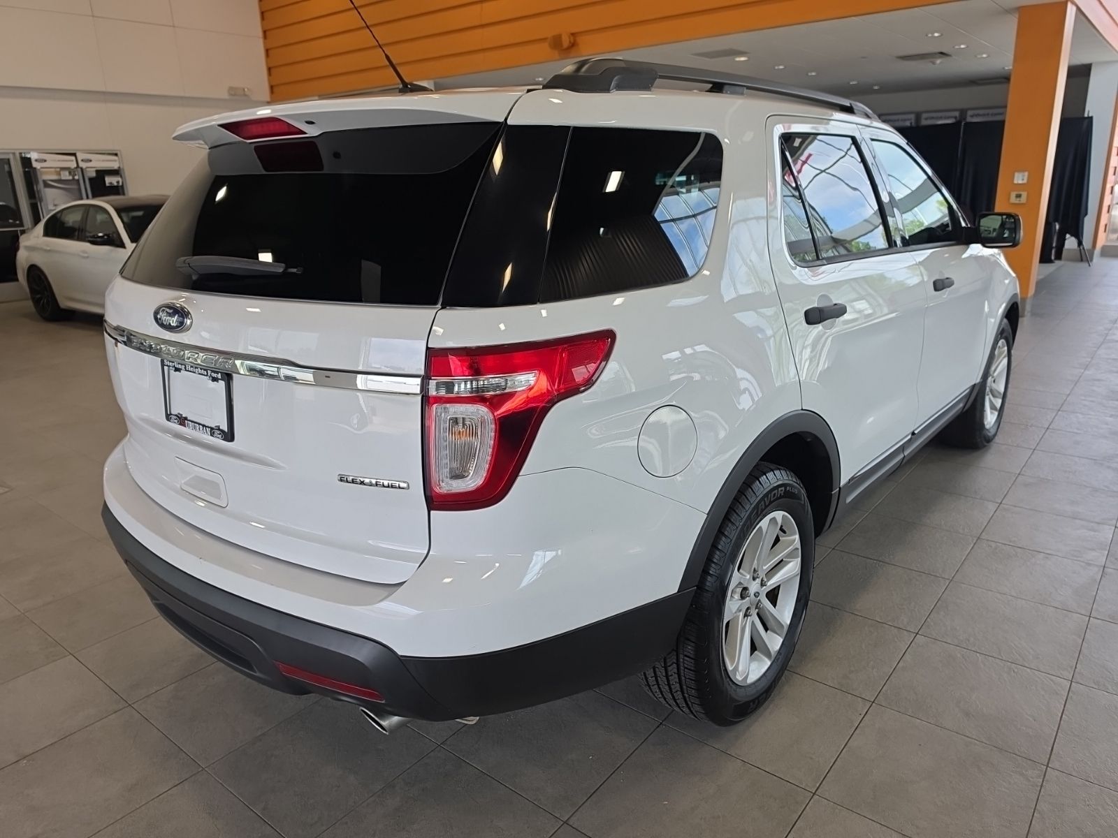 Thumbnail: 2015 Ford Explorer - 8