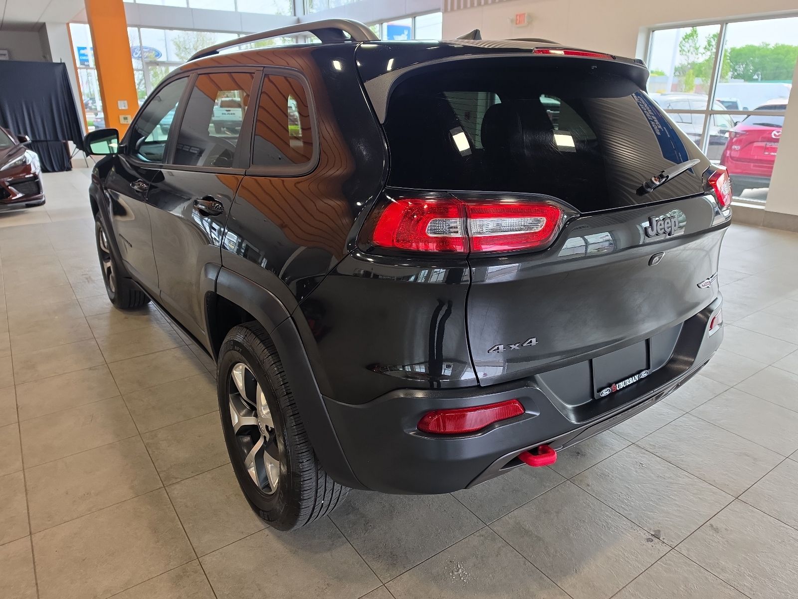 Thumbnail: 2016 Jeep Cherokee - 12