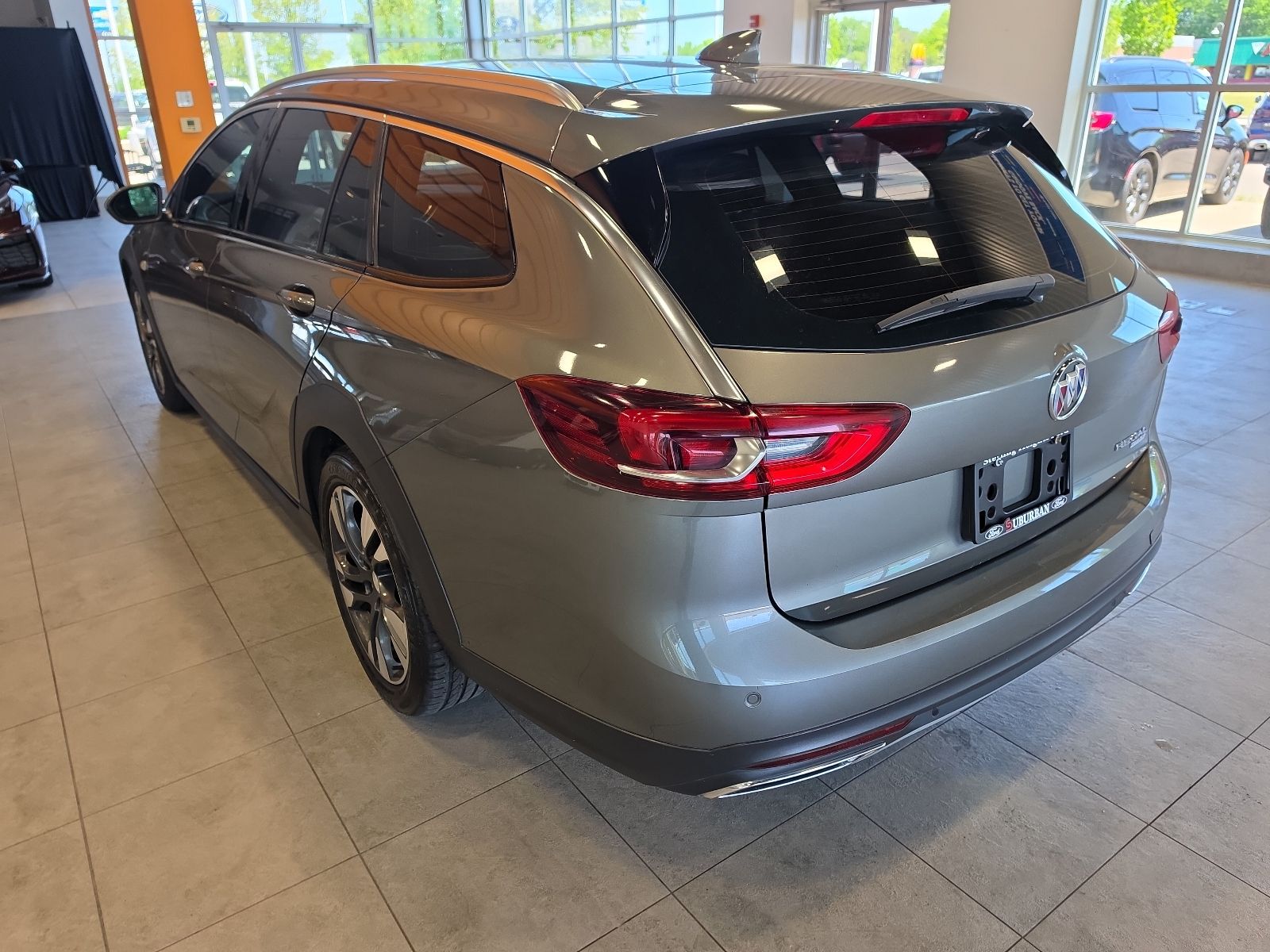 Thumbnail: 2019 Buick Regal - 11