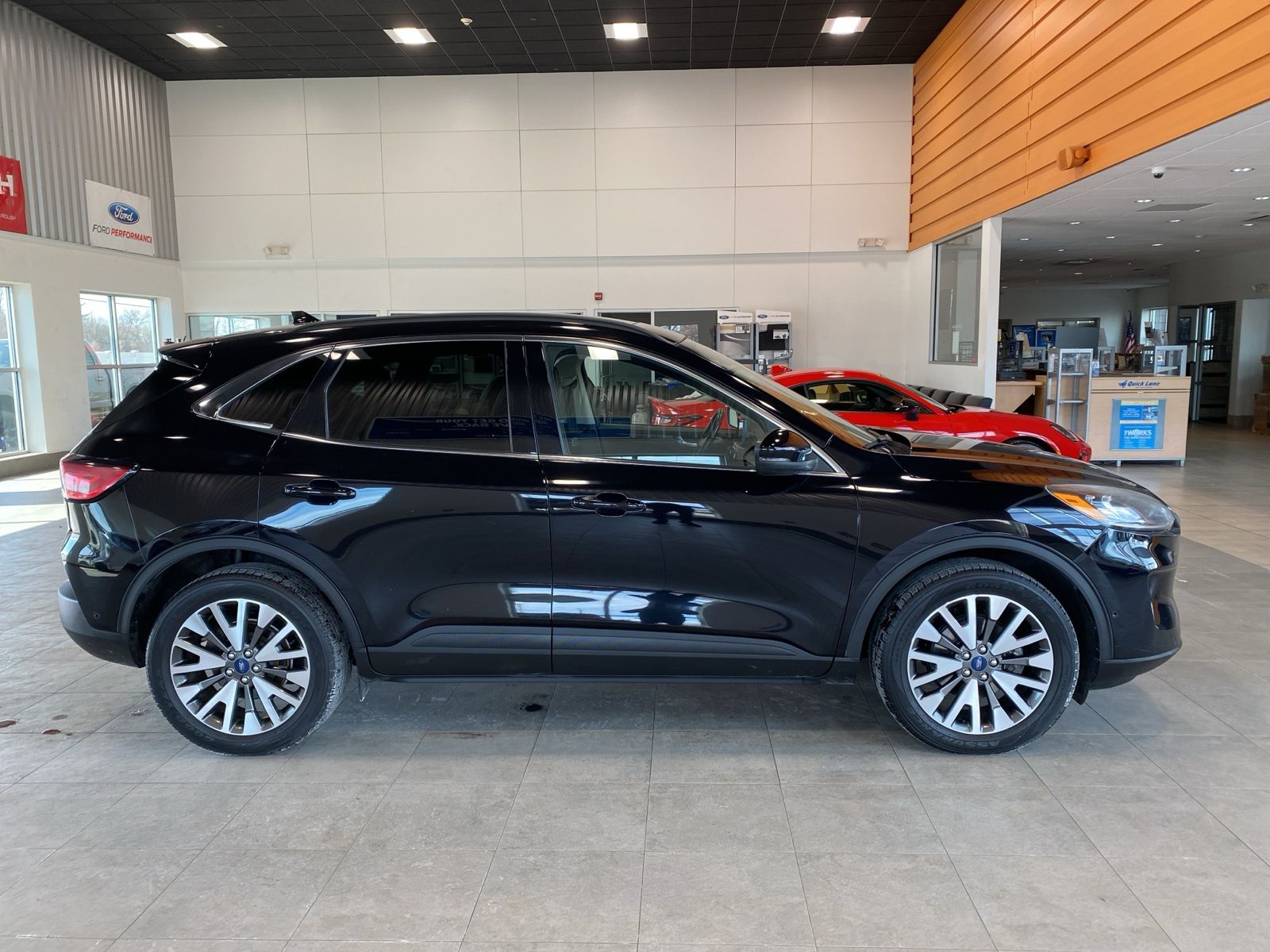 Thumbnail: 2020 Ford Escape - 6