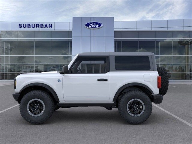 2024 Ford Bronco Black Diamond photo 3