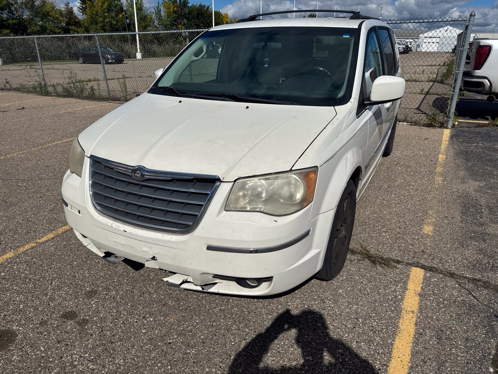Used 2010 Chrysler Town & Country Touring with VIN 2A4RR5D10AR279609 for sale in Sterling Heights, MI