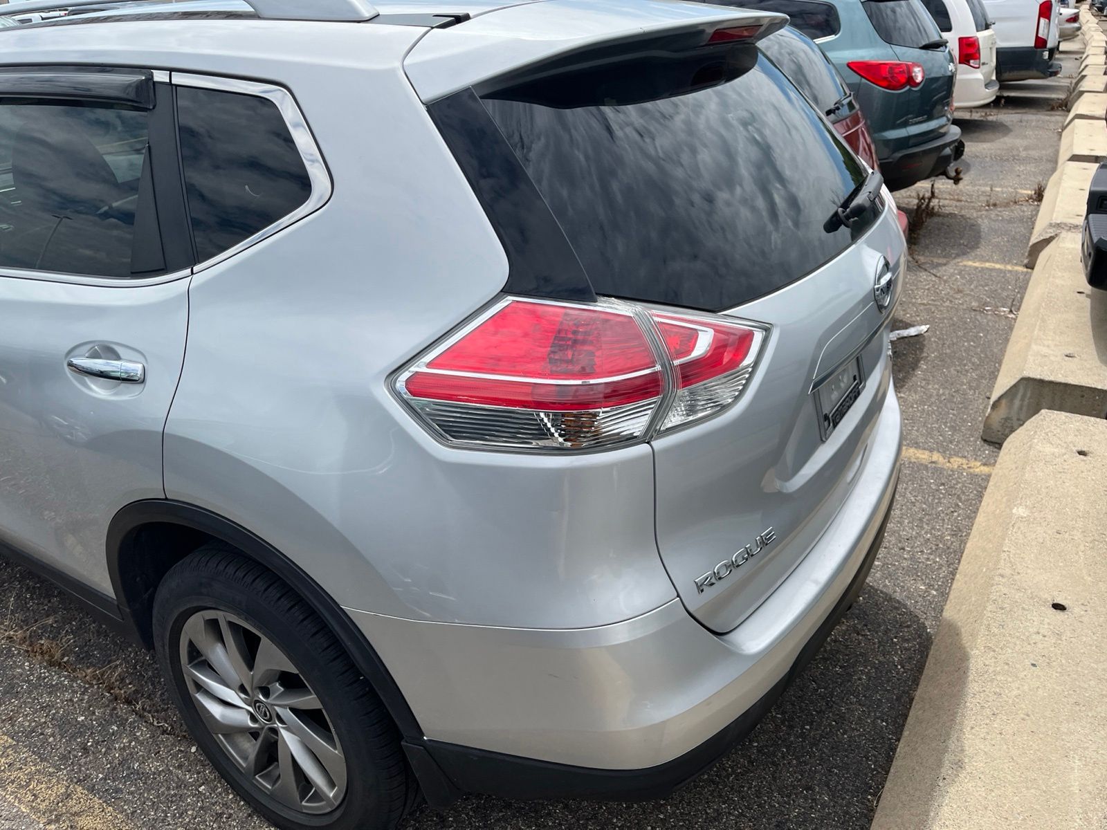 Thumbnail: 2015 Nissan Rogue - 11
