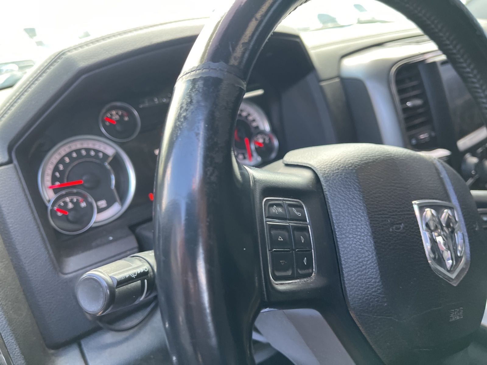 Thumbnail: 2015 RAM 1500 - 33