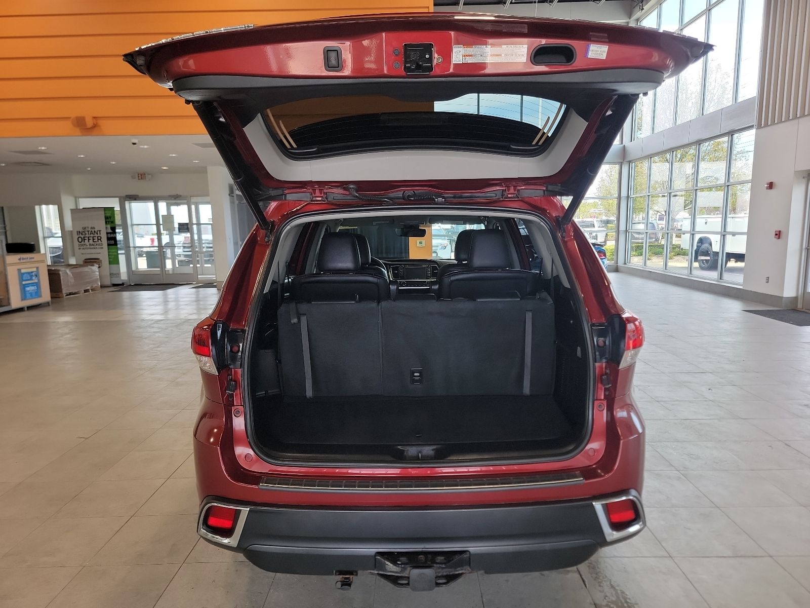 Thumbnail: 2019 Toyota Highlander - 34