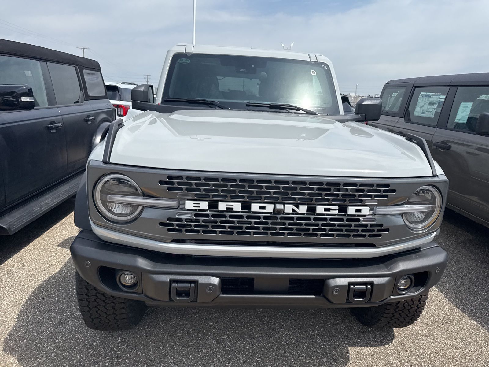 Thumbnail: 2026 Ford Bronco - 4