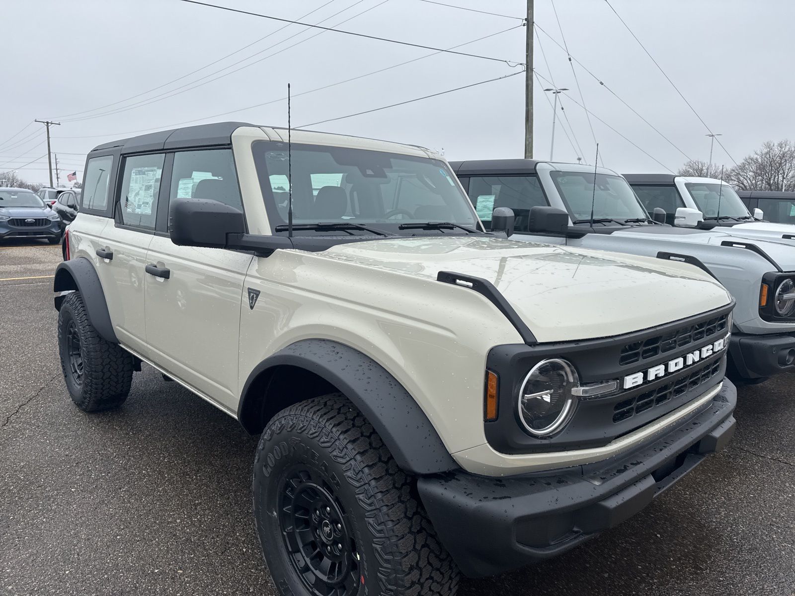 Thumbnail: 2026 Ford Bronco - 20