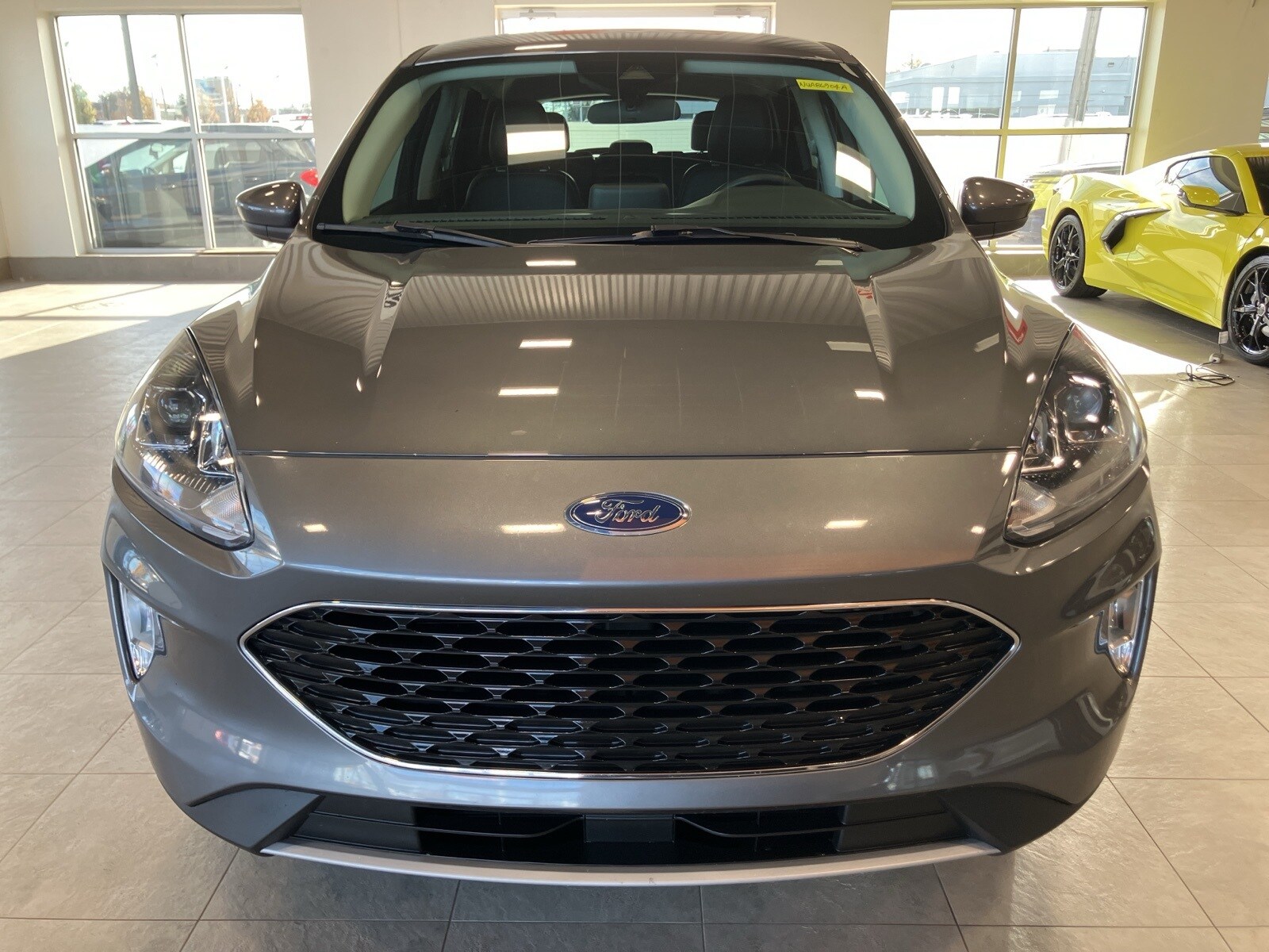 2022 Ford Escape SEL photo 2