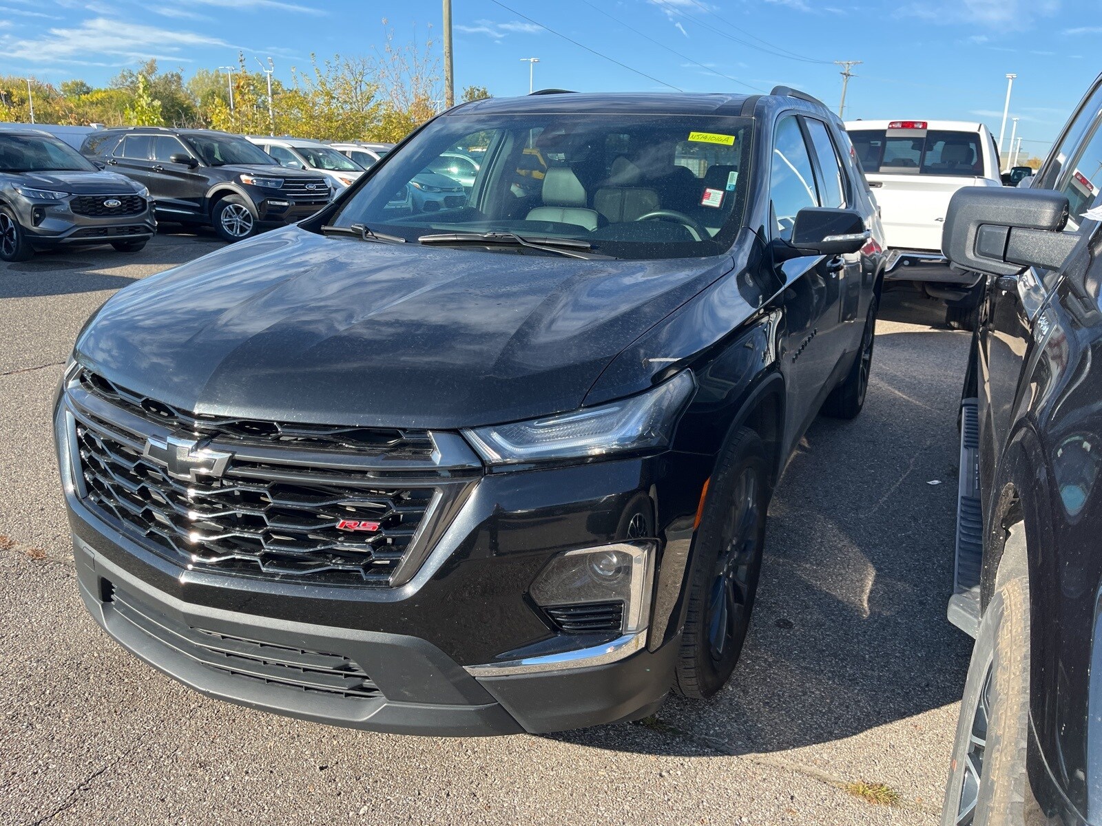 2022 Chevrolet Traverse RS photo 2