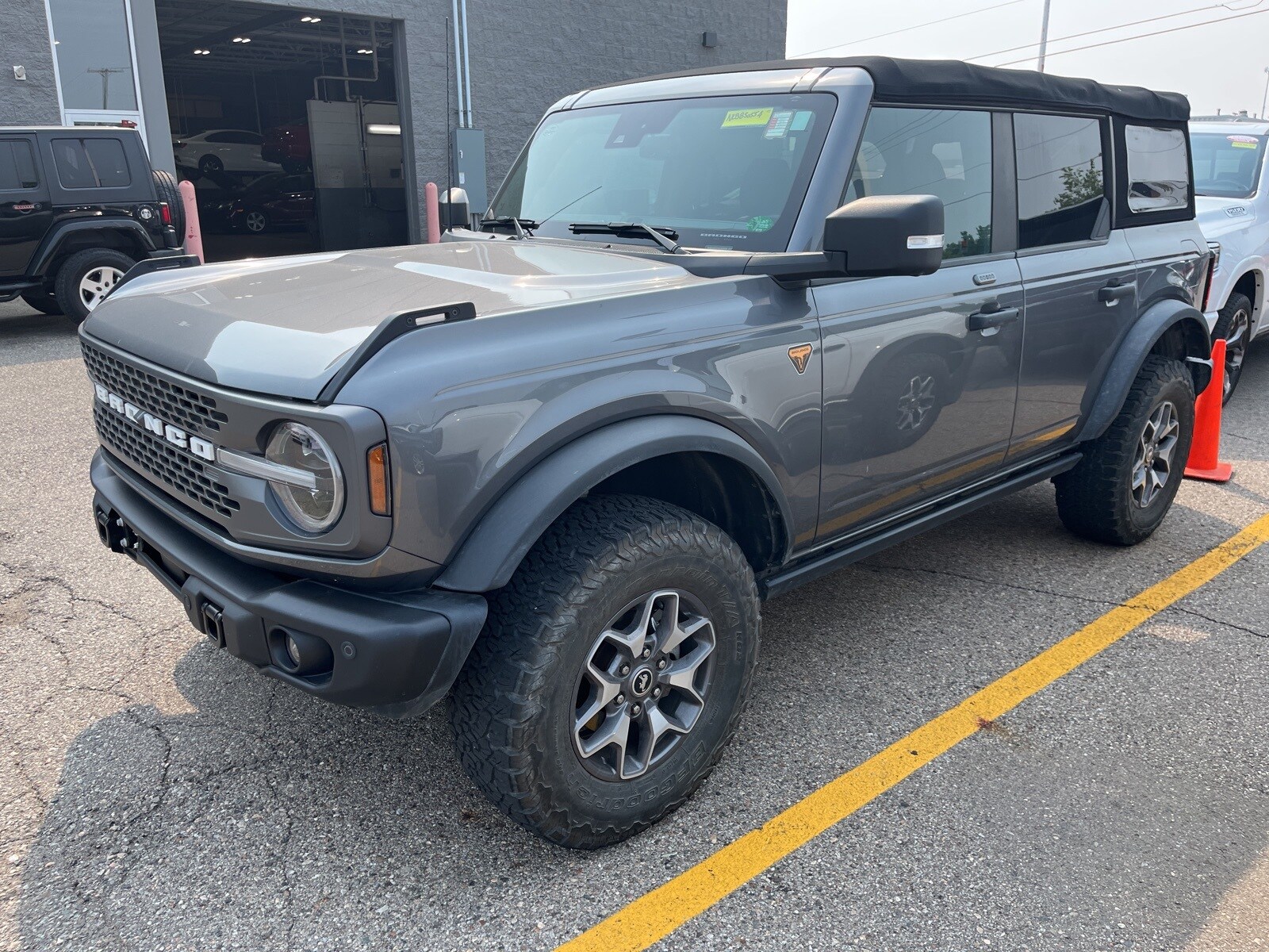 2022 Ford Bronco Badlands photo 3