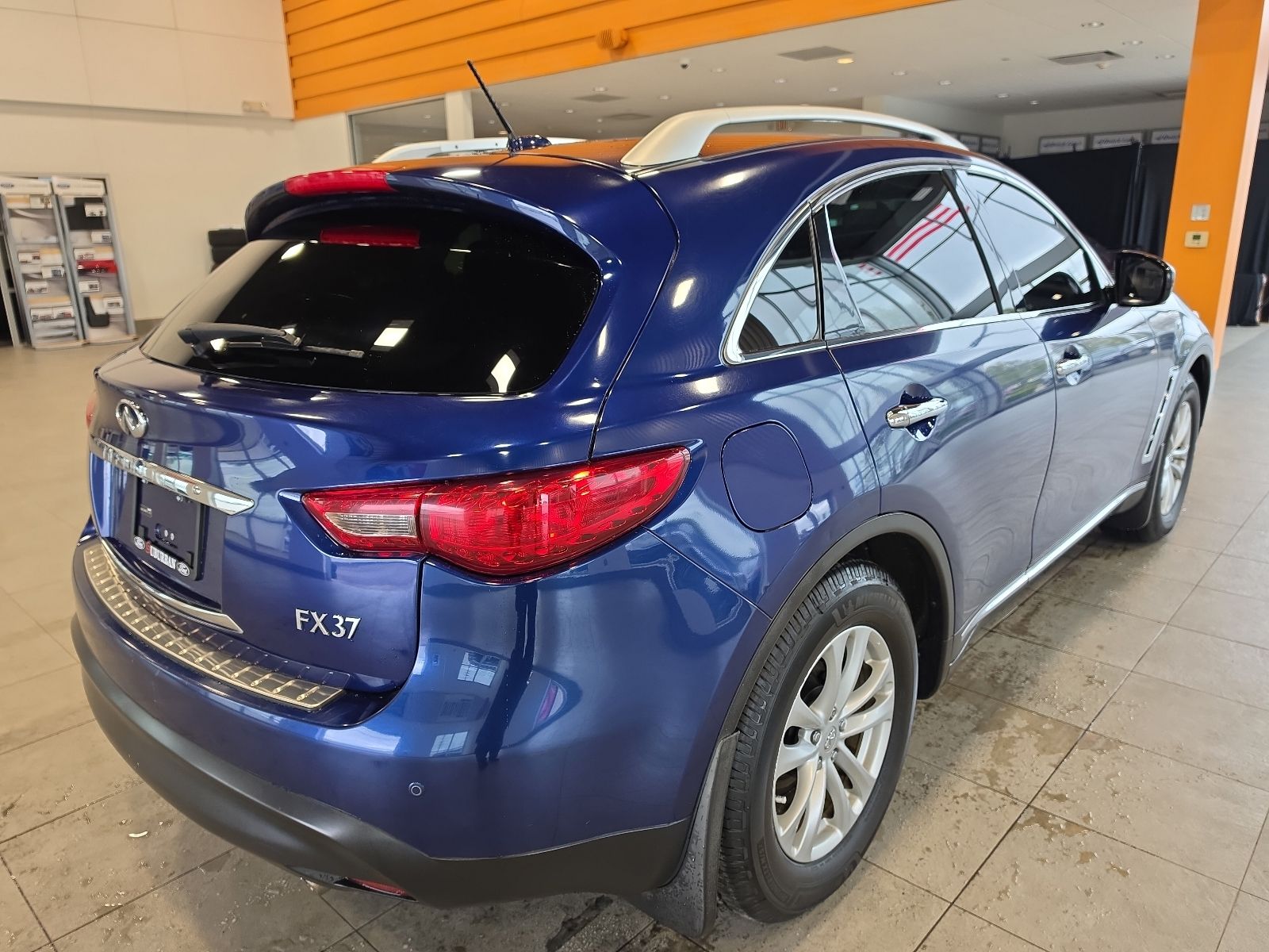 Thumbnail: 2013 INFINITI FX37 - 7