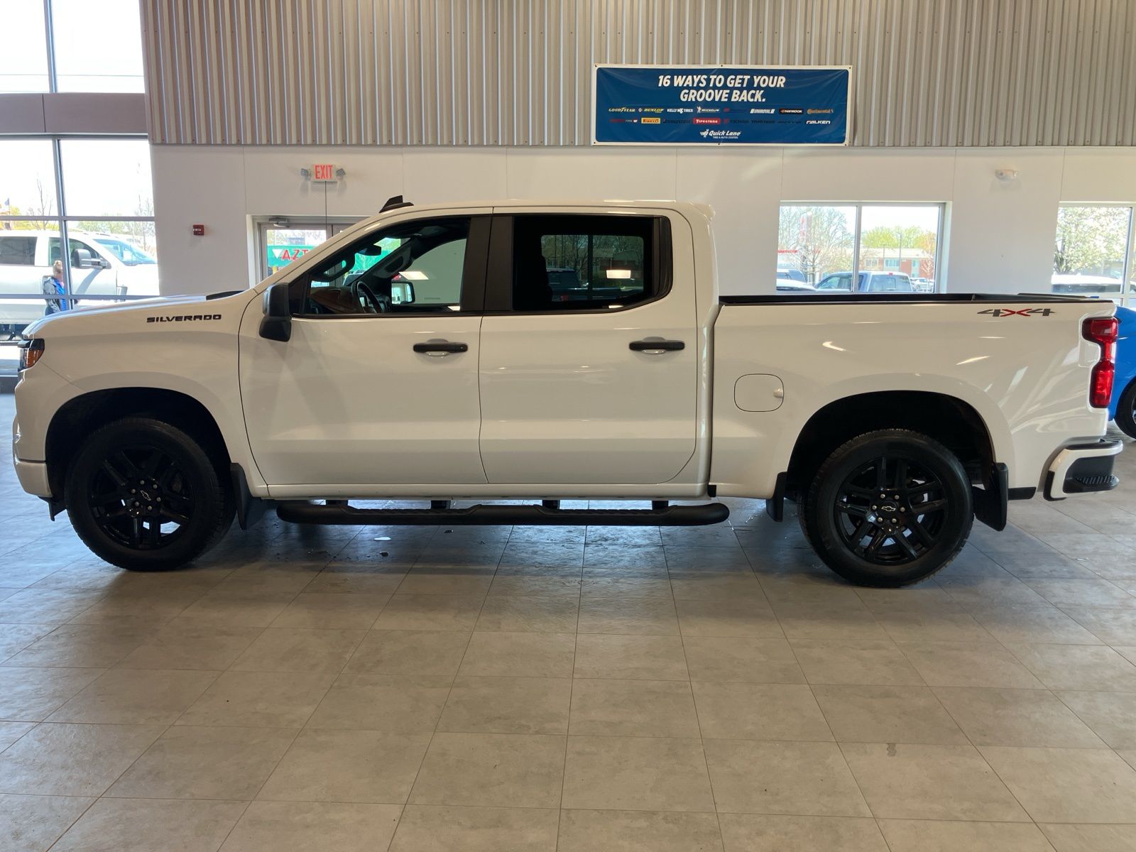 Thumbnail: 2024 Chevrolet Silverado 1500 - 8