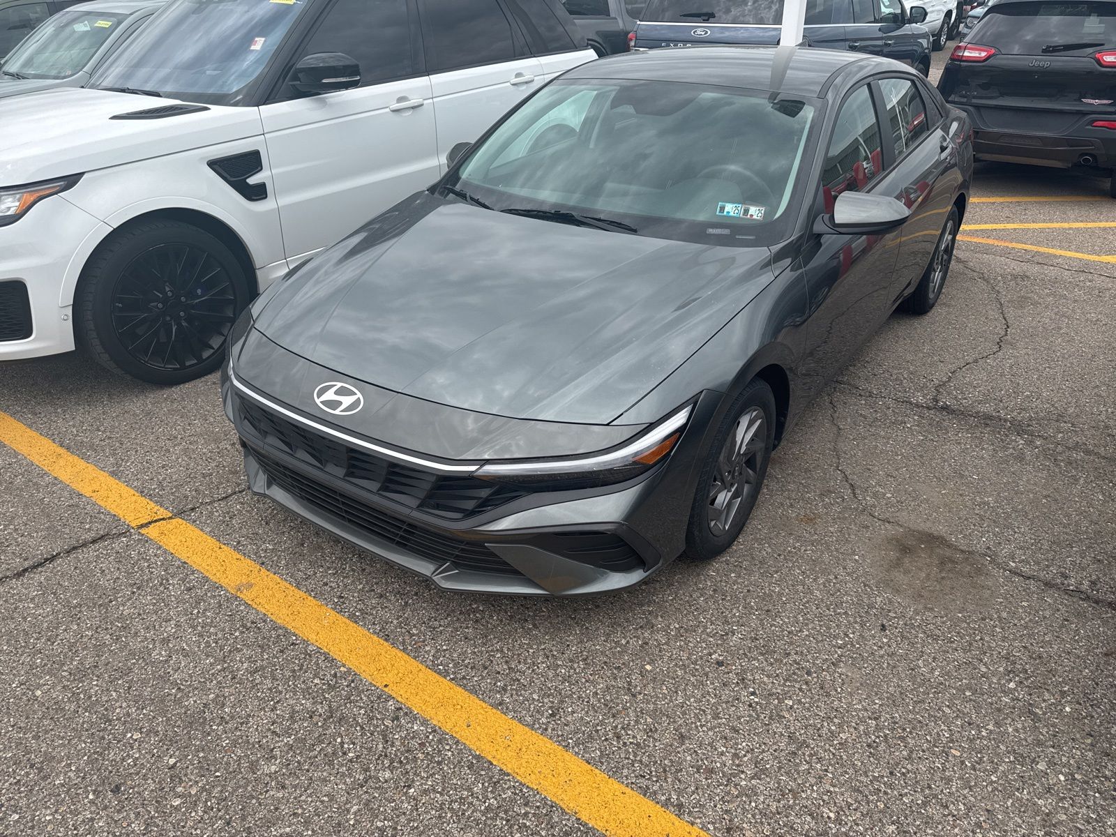 2024 Hyundai Elantra SEL -
                  Sterling Heights, MI