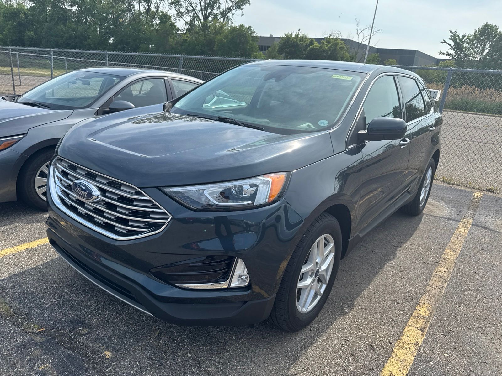 Thumbnail: 2022 Ford Edge - 28