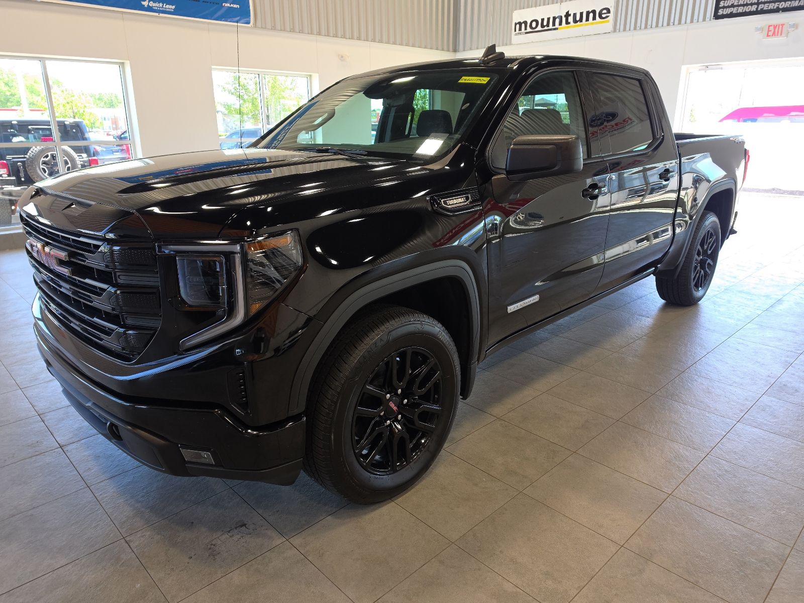 2024 GMC Sierra 4WD Crew Cab Std Box Elevation 3VL's photo